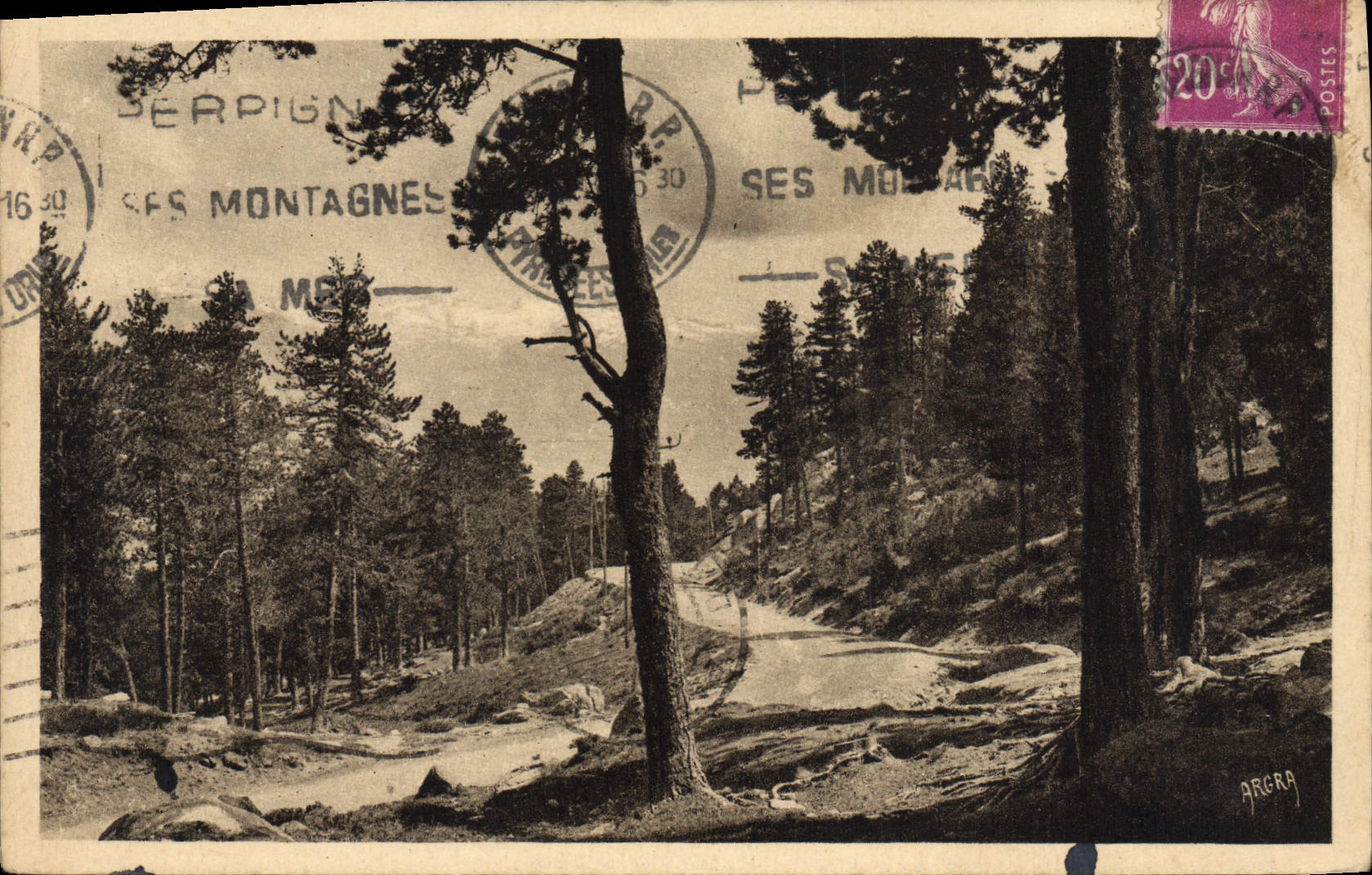 VINTAGE POSTCARD Romeu Bridge the Road De I' Ermitage