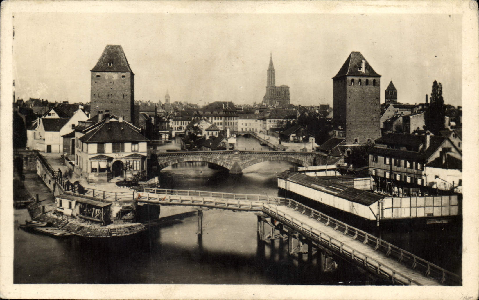 POSTAL Estrasburgo de la VENDIMIA vista de los puentes cubiertos