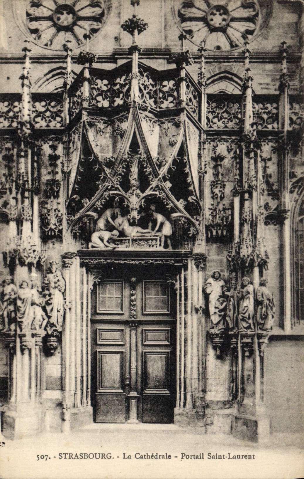 POSTAL Estrasburgo de la VENDIMIA que la catedral Saint Laurent bloquea