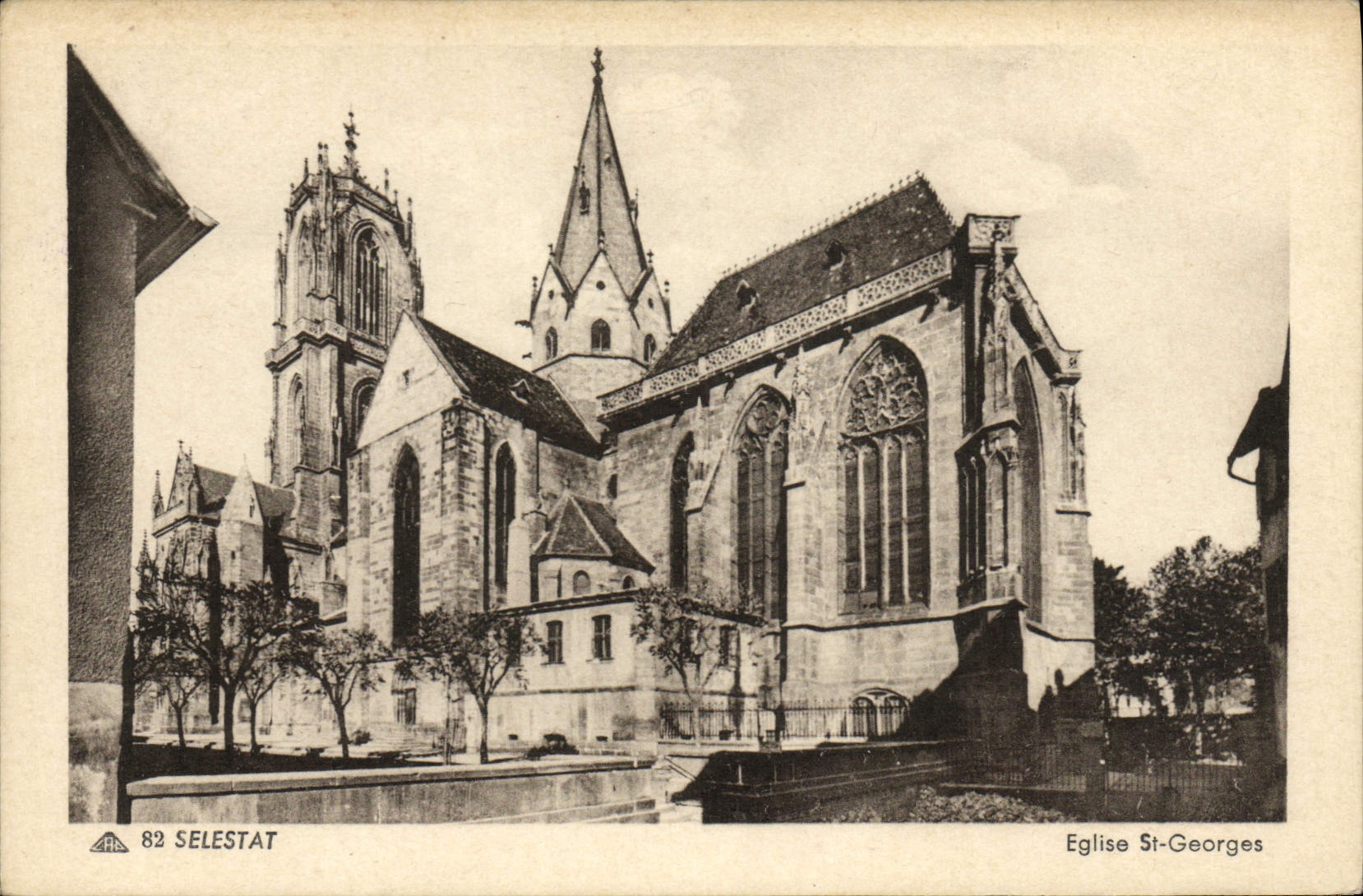 VINTAGE POSTCARD Selestat Church St Georges