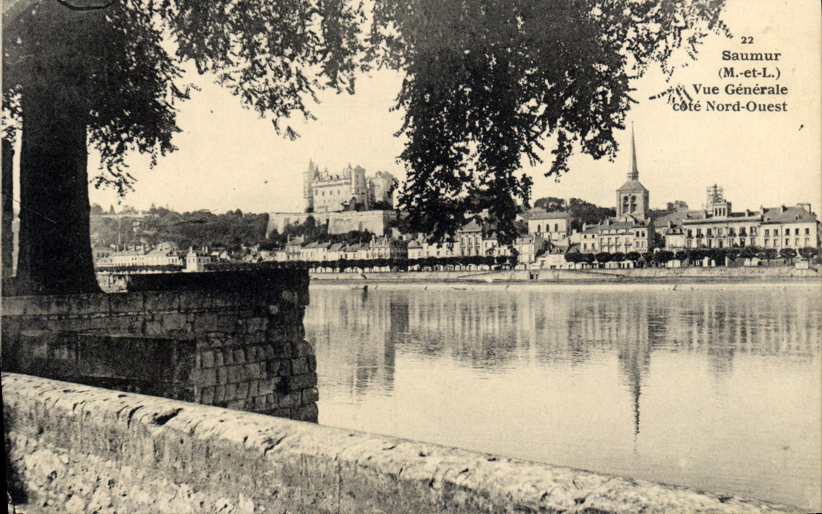 VINTAGE POSTCARD Saumur View Western Northern Dimension