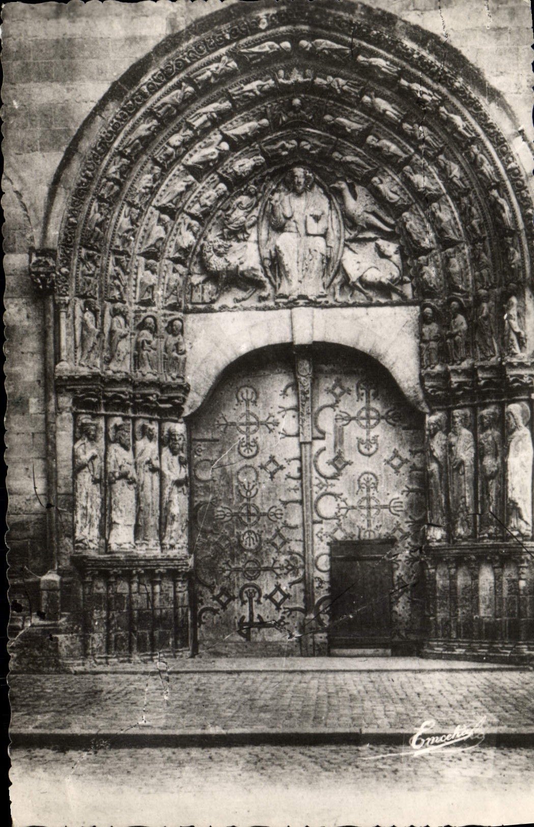 VINTAGE POSTCARD Angers the Gate Of the Cathedral