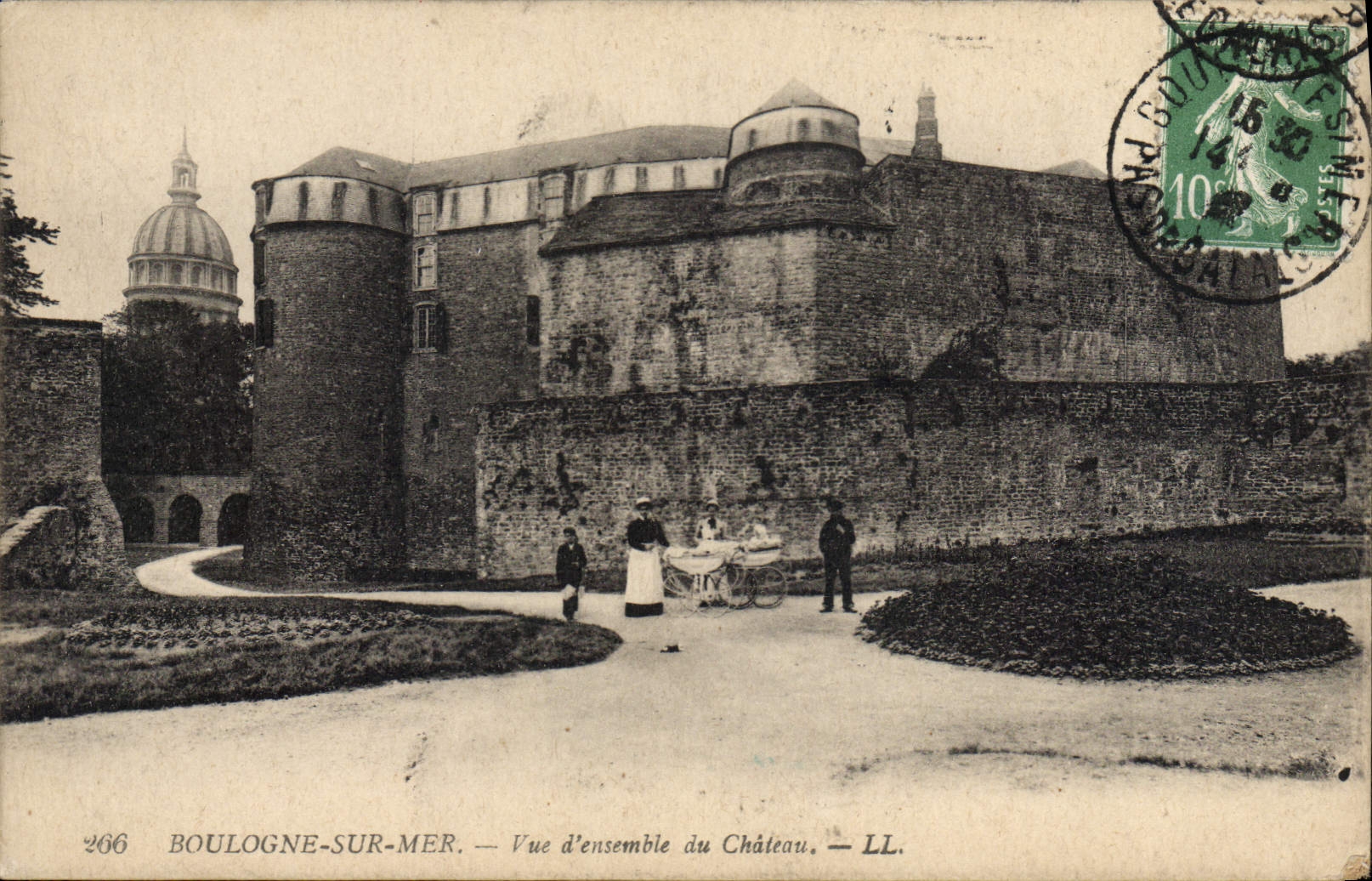 VINTAGE POSTCARD Boulogne On Overall picture Sea Of the Castle