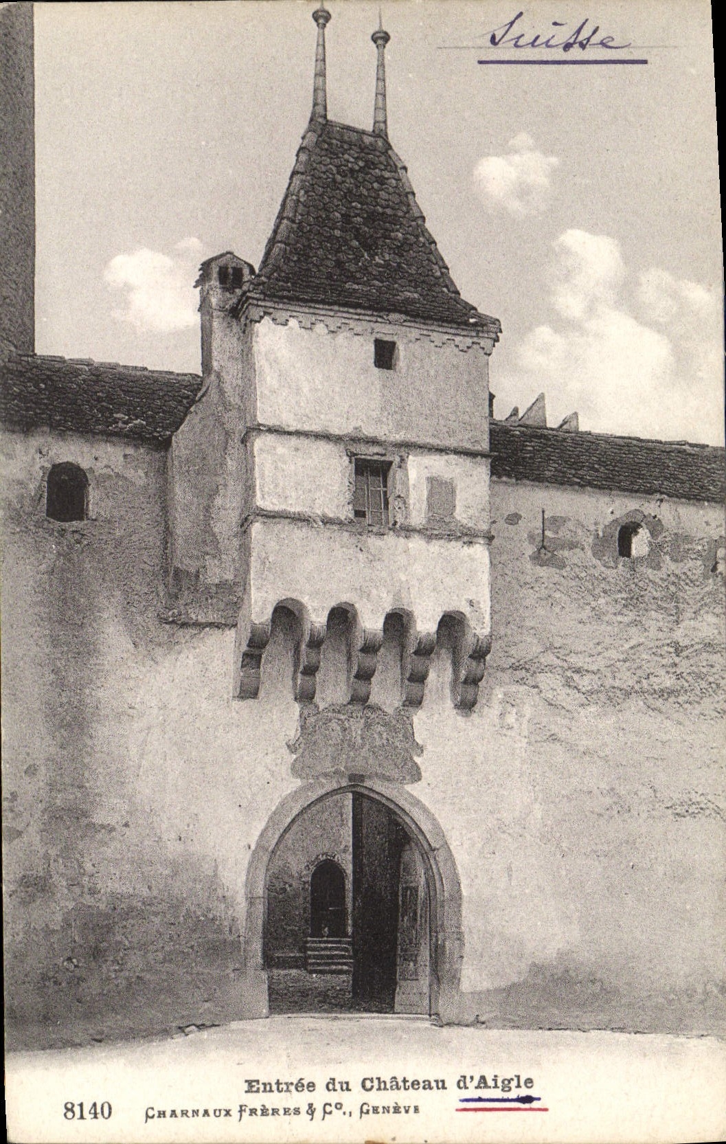 CPA Entree Du Chateau D'Aigle