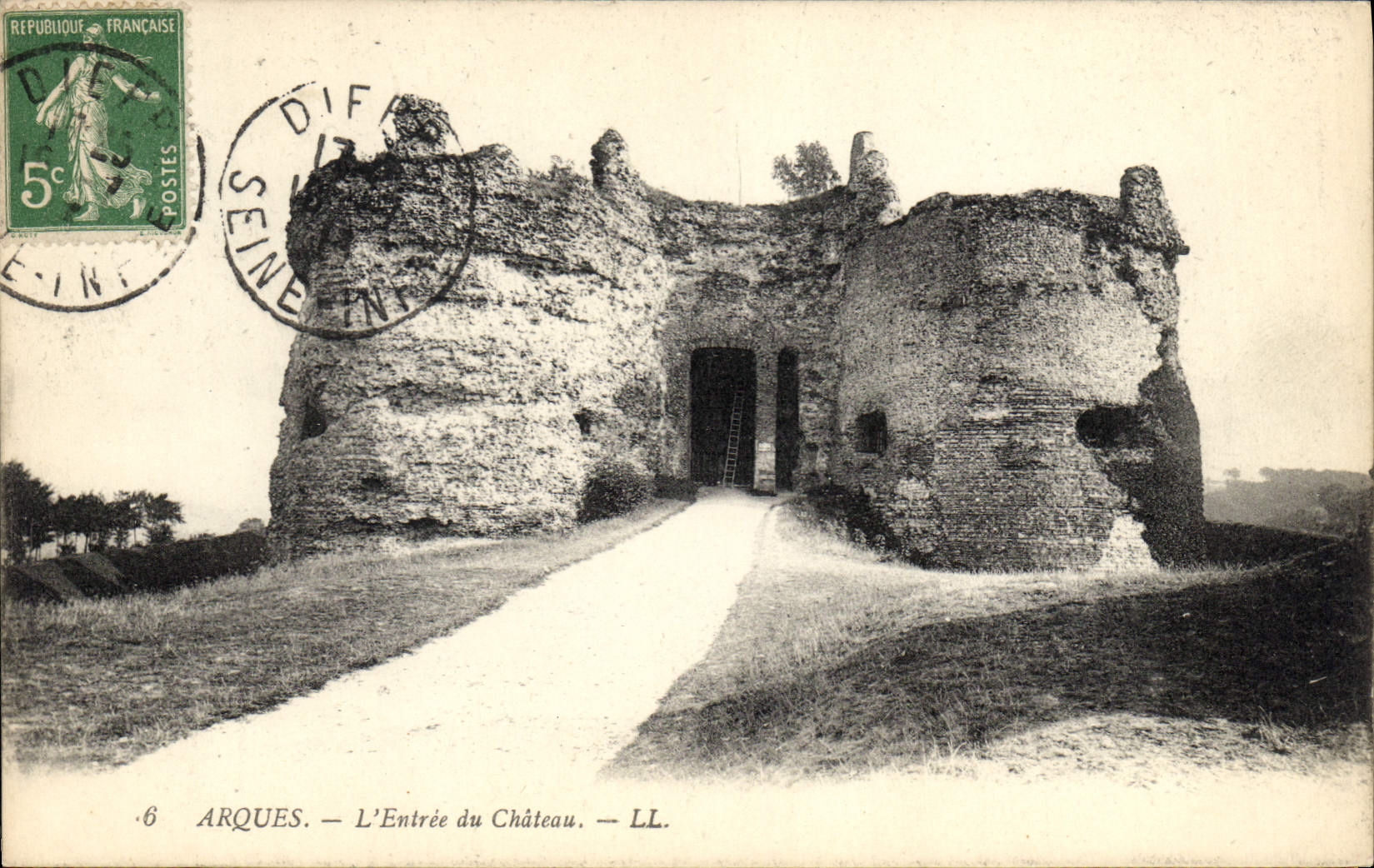 CPA Arques L'Entree Du Chateau