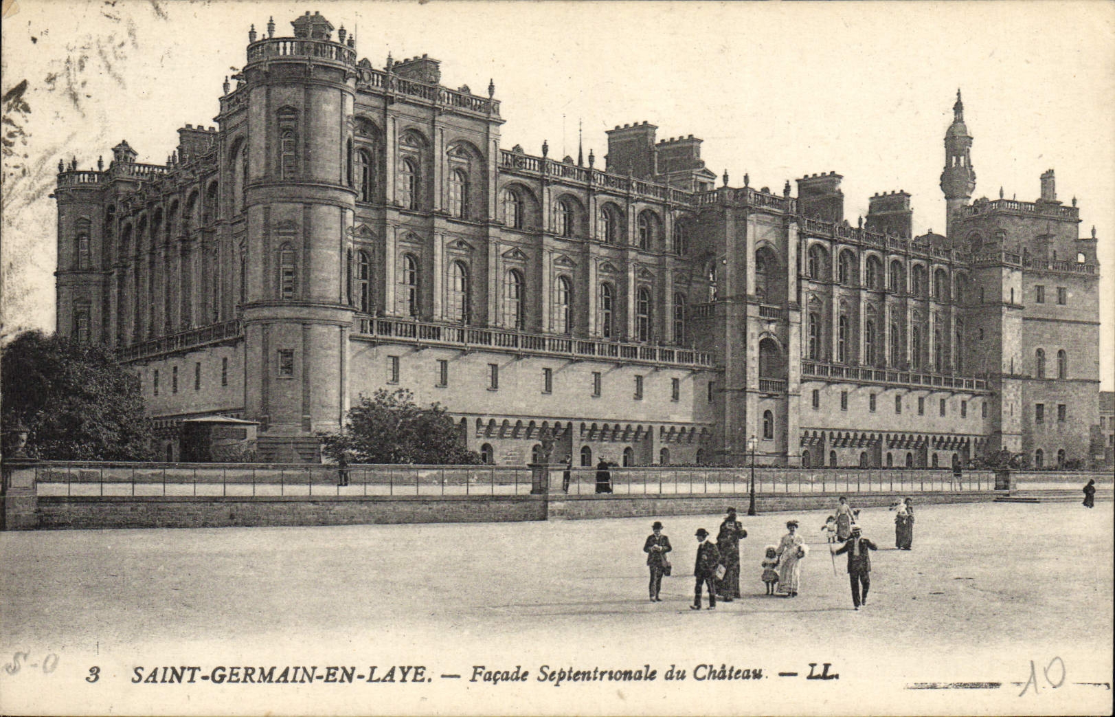 CPA Saint Germain En Laye Facade Septentrionale Du Chateau