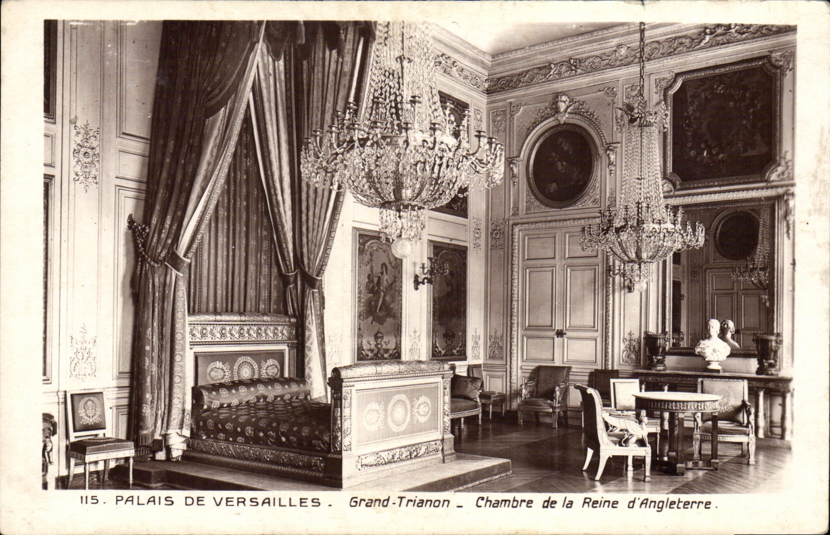 CPA Palais De Versailles Grand Trianon Chambre De La Reine d'Angleterre