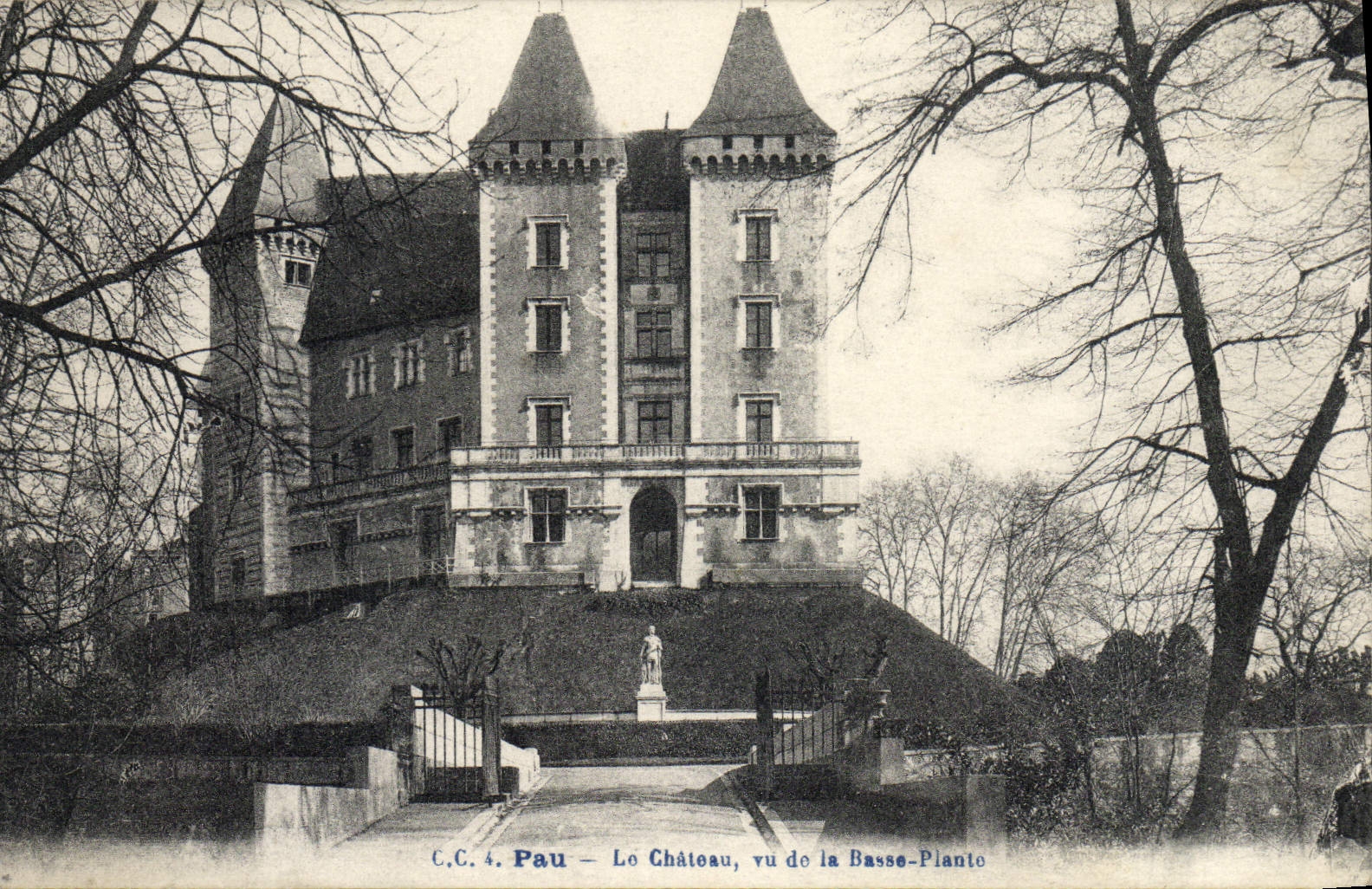 POSTAL Pau de la VENDIMIA el castillo visto de la planta baja