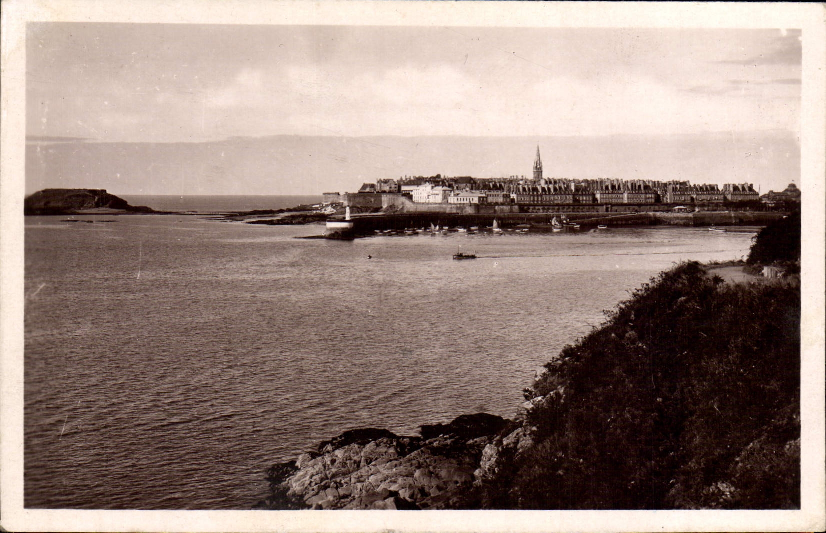 CPA Saint Malo Vue Generale Prise De La Corniche D'Aleth