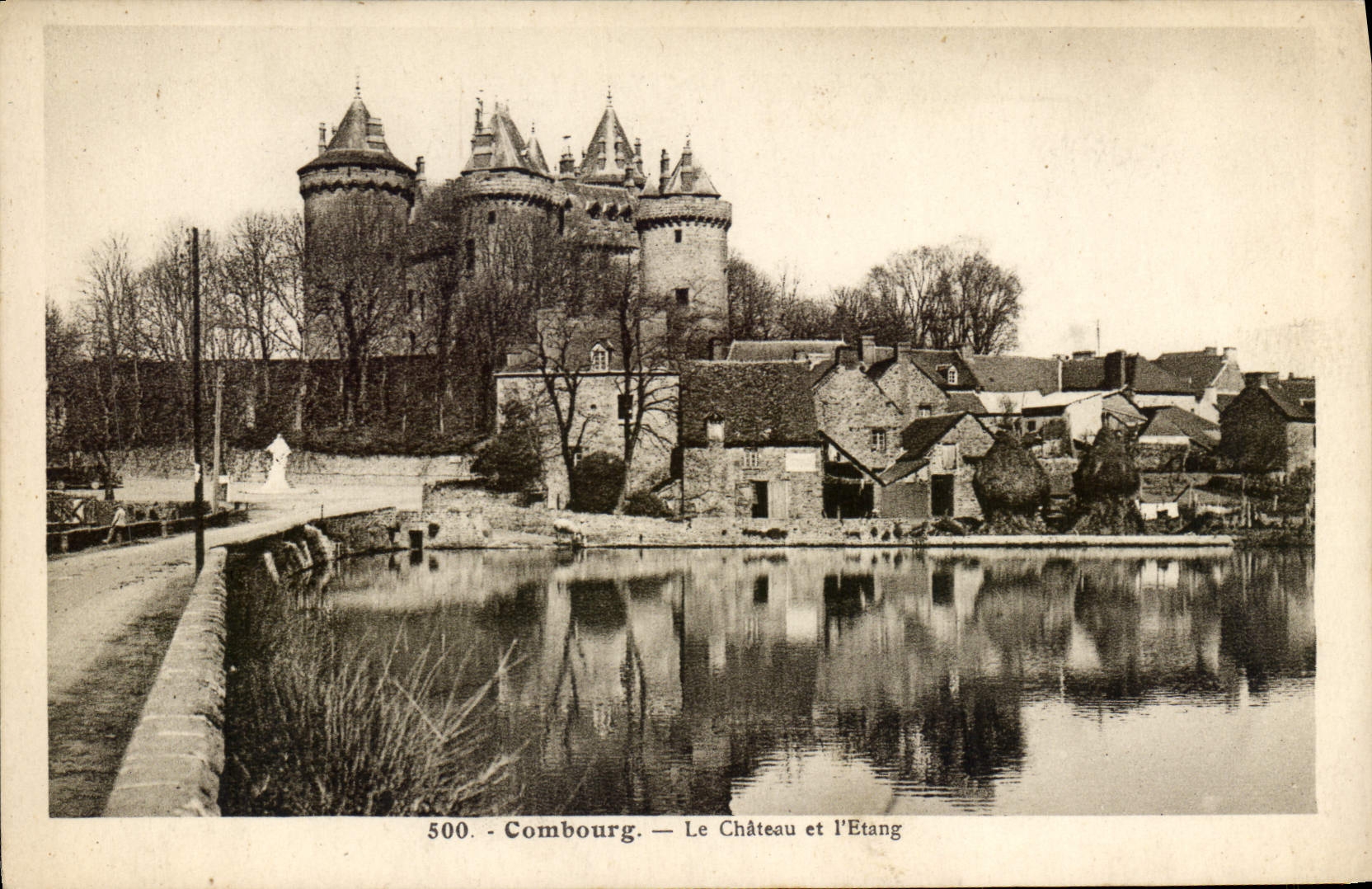 VINTAGE POSTCARD Combourg the Castle And I' Etang
