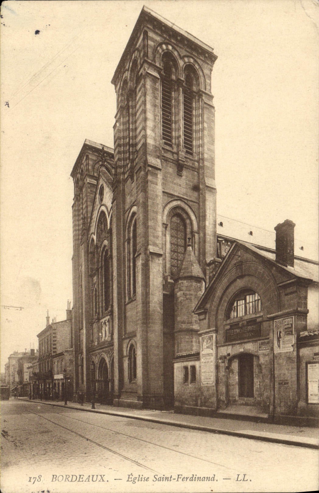 CPA Bordeaux Eglise Saint Ferdinand
