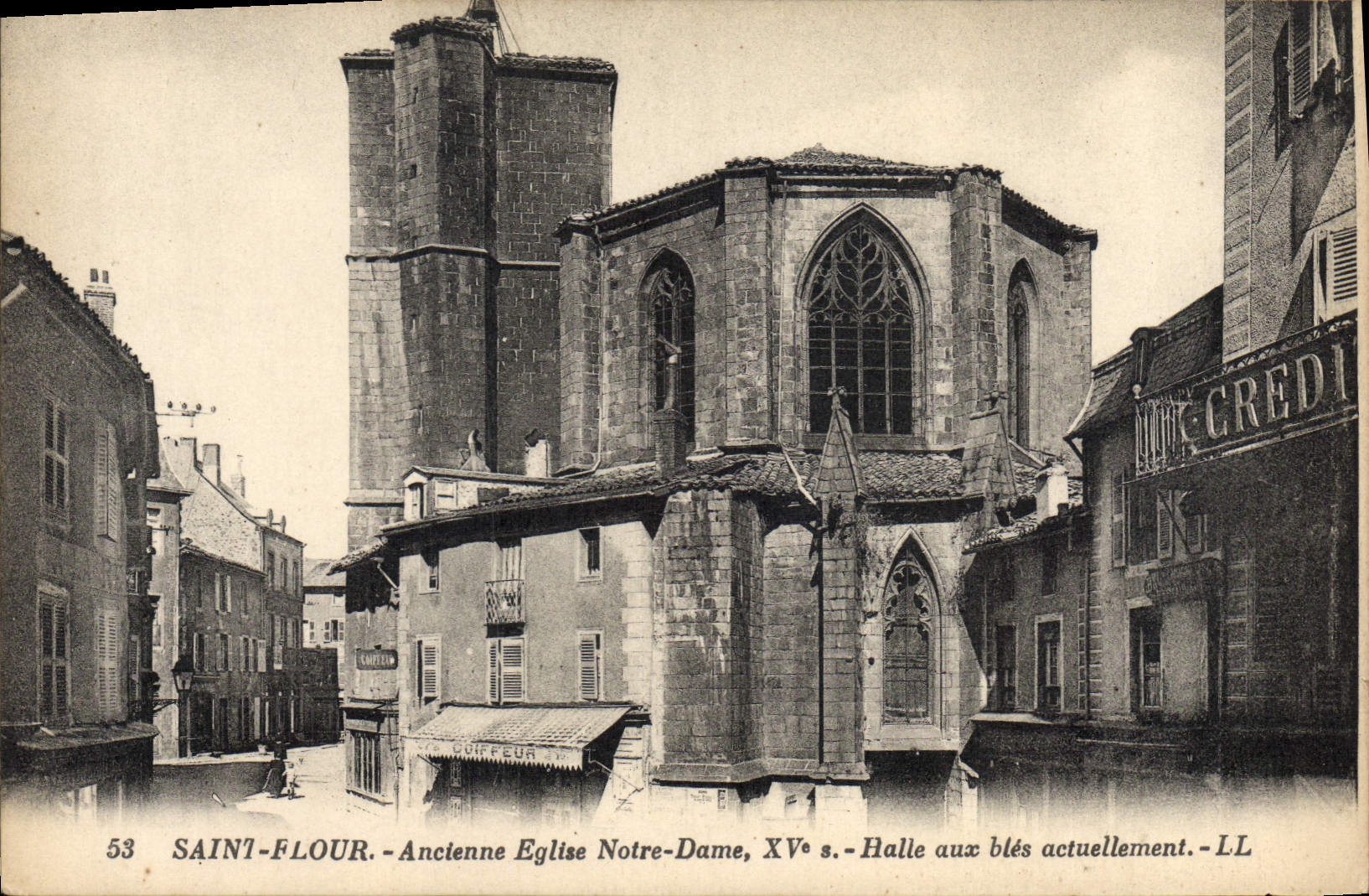 CPA Saitn Flour Ancienne Eglise Notre Dame Halle aux Bles actuellement