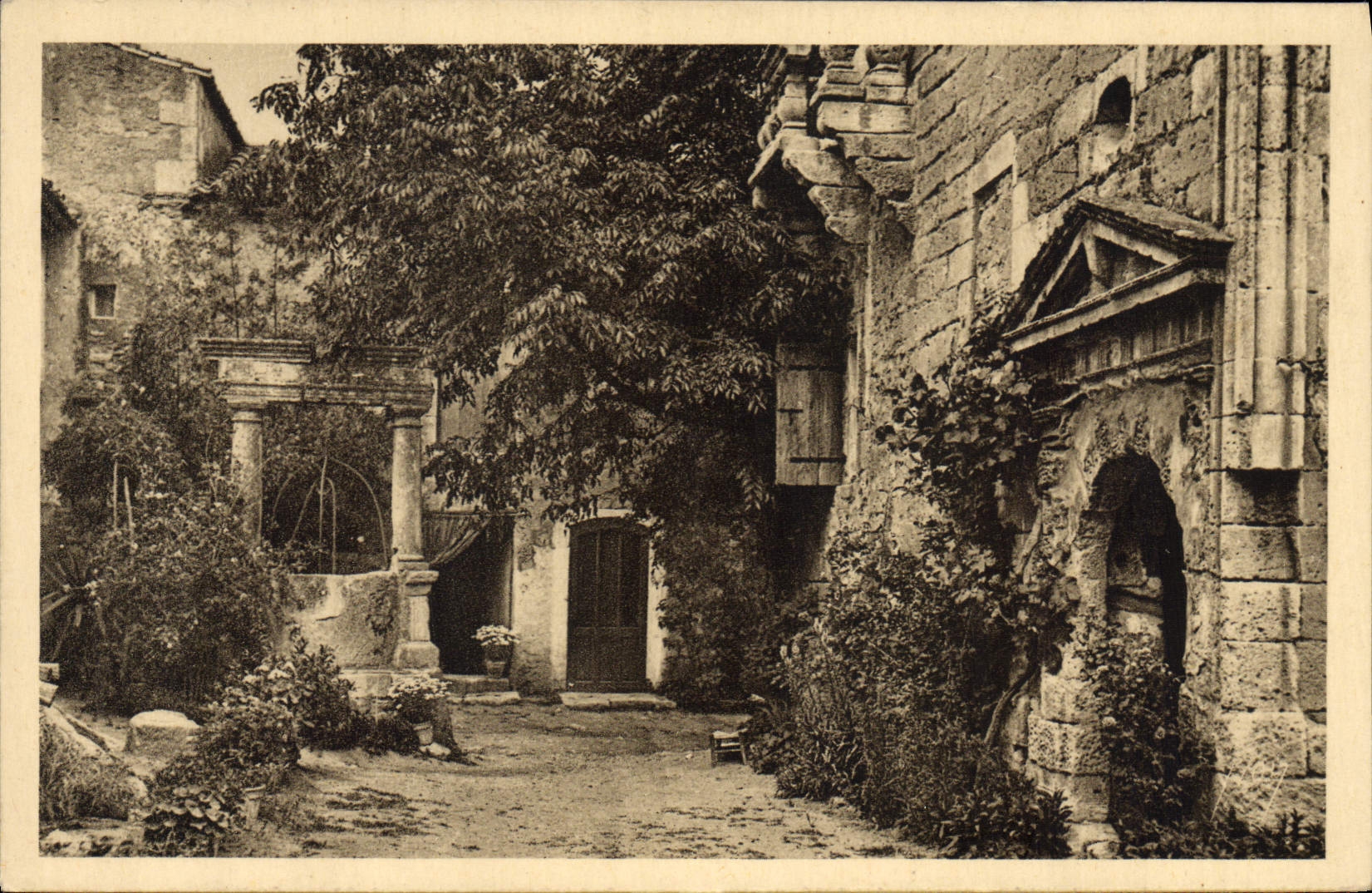 CPA Saint Remy Interieur De Ferme