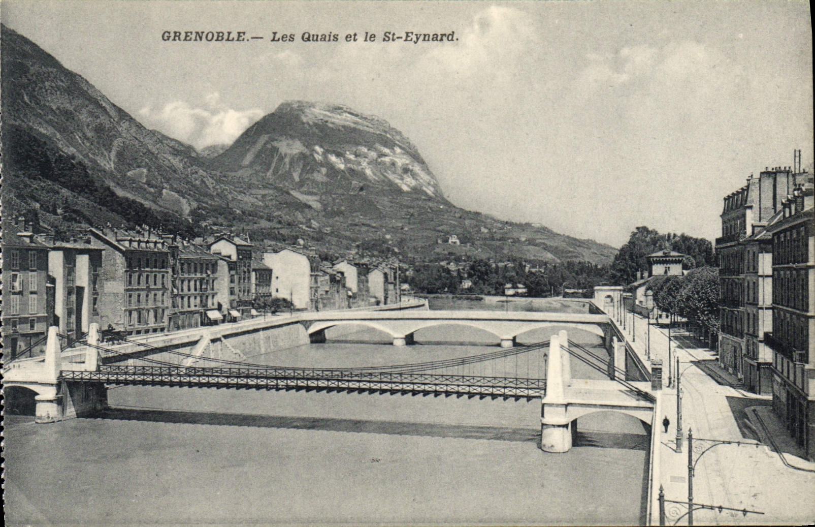 CPA Grenoble Les Quais Et Le St Eynard