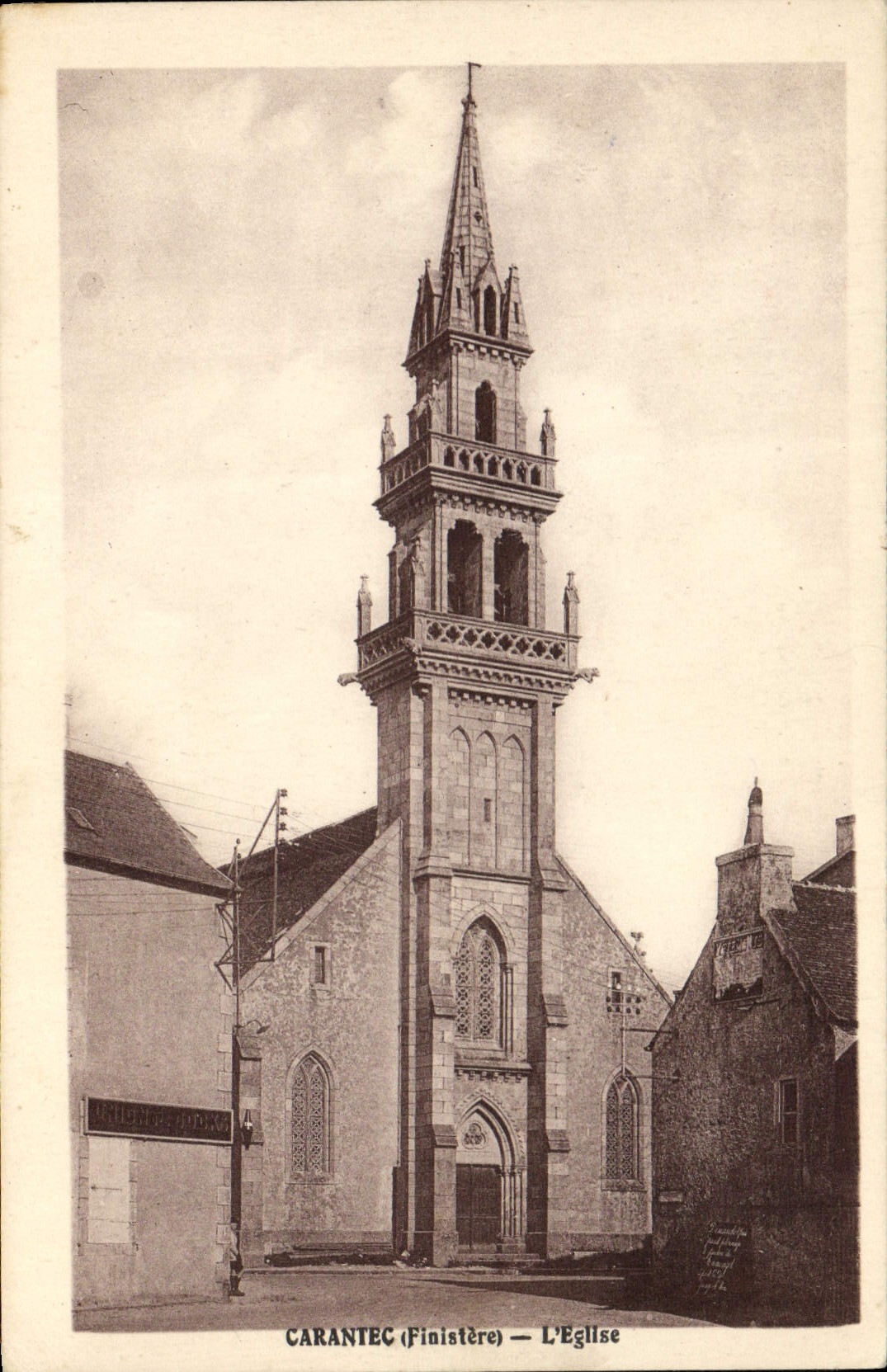 VINTAGE POSTCARD Carantec the Church
