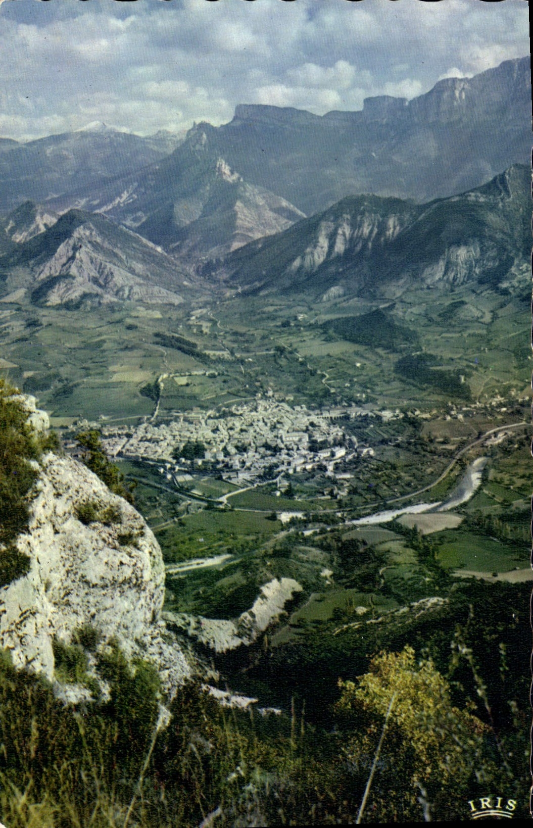 MODERN CARD Die Drome Glandasse And I' Aiquillette