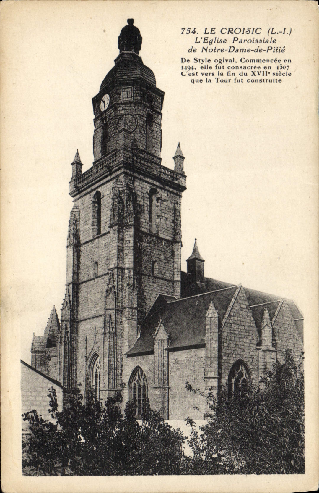 VINTAGE POSTCARD Croisic the Parish church of Notre Dame de Pitie