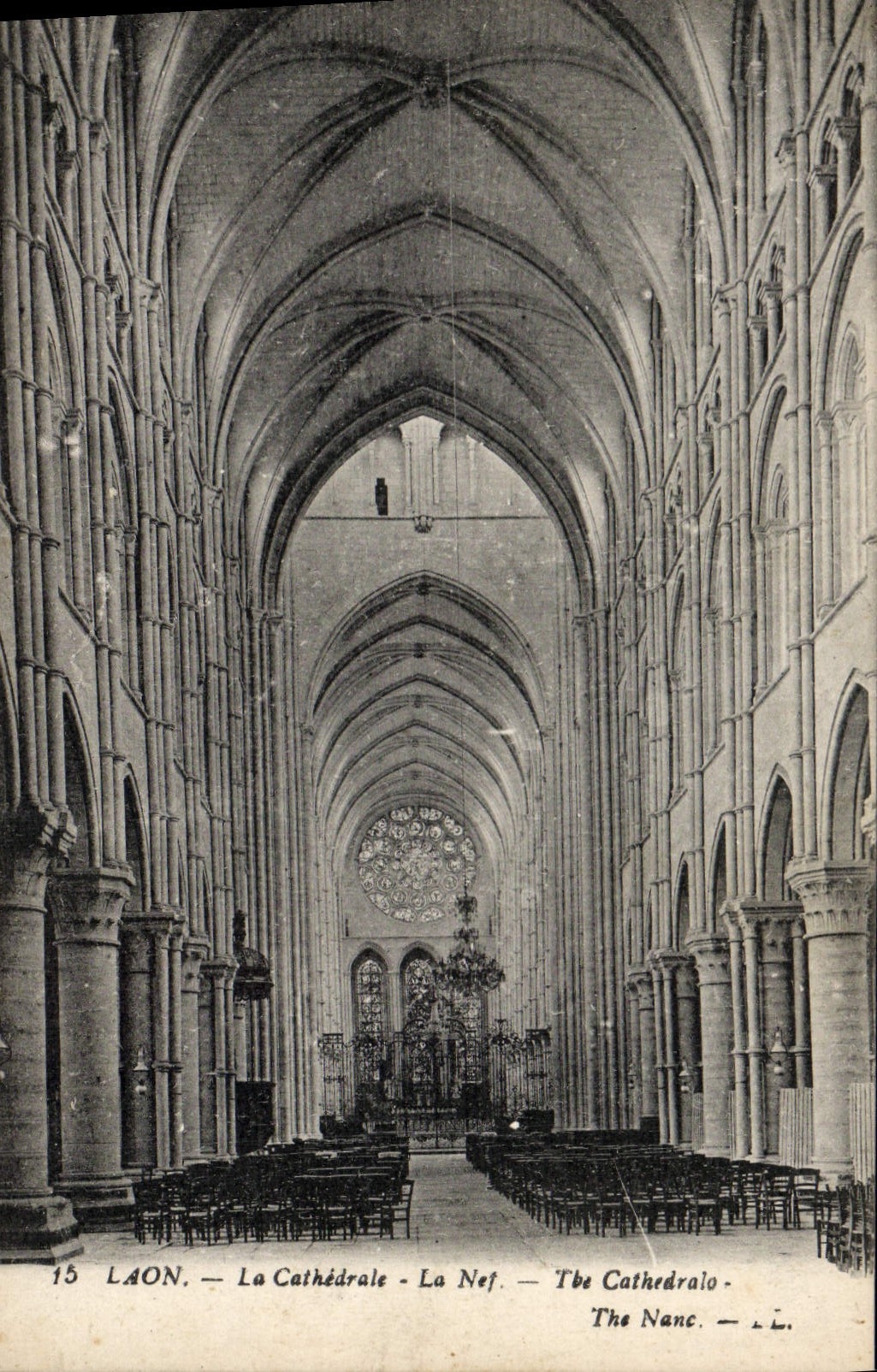 VINTAGE POSTCARD Laon the Cathedral the nave
