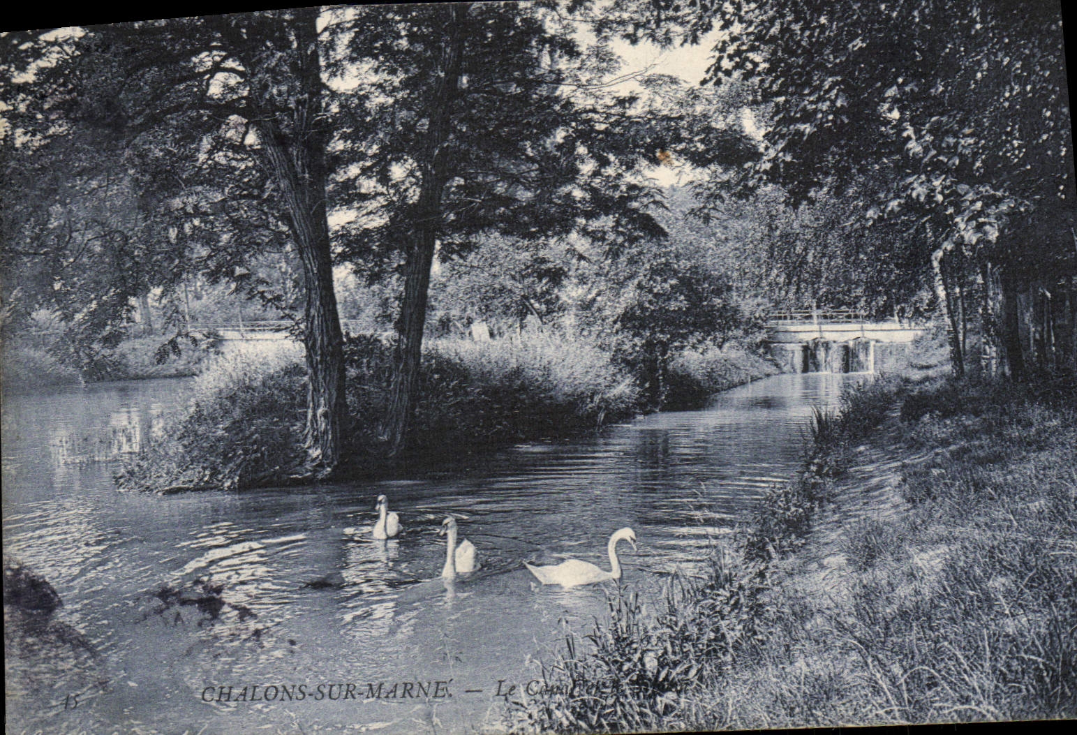 VINTAGE POSTCARD Trawl-nets On the Marne