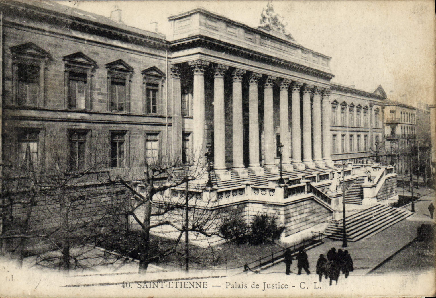 VINTAGE POSTCARD Holy Etienne Law courts