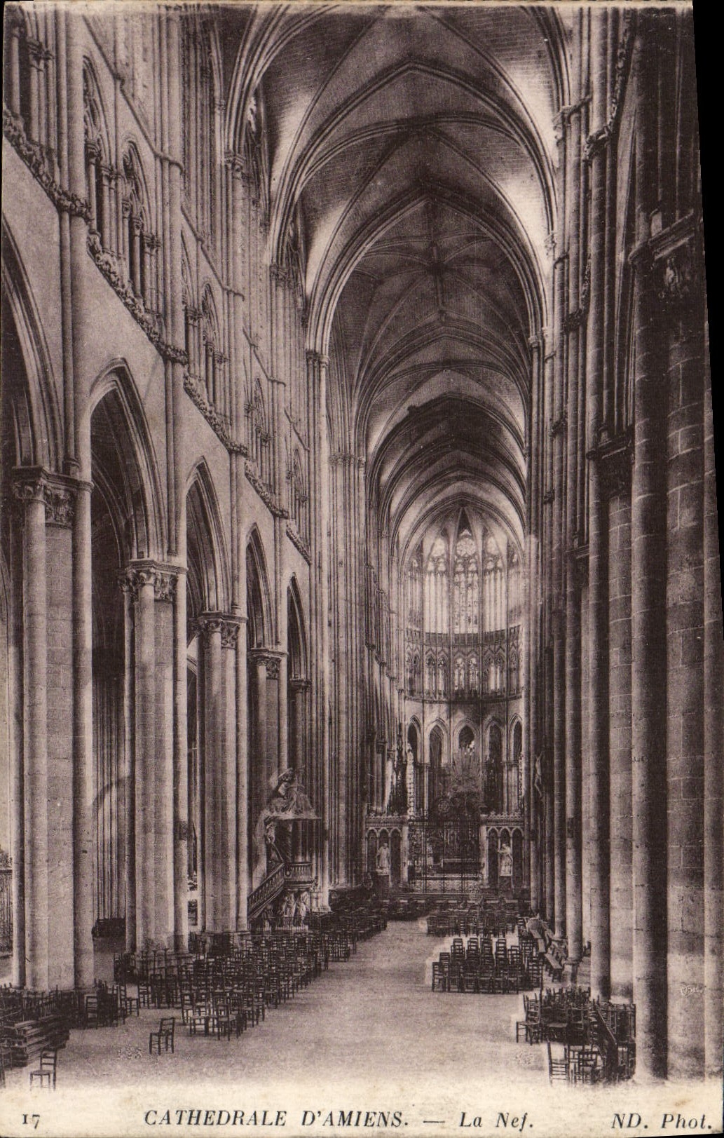 VINTAGE POSTCARD Cathedral Of Amiens the nave