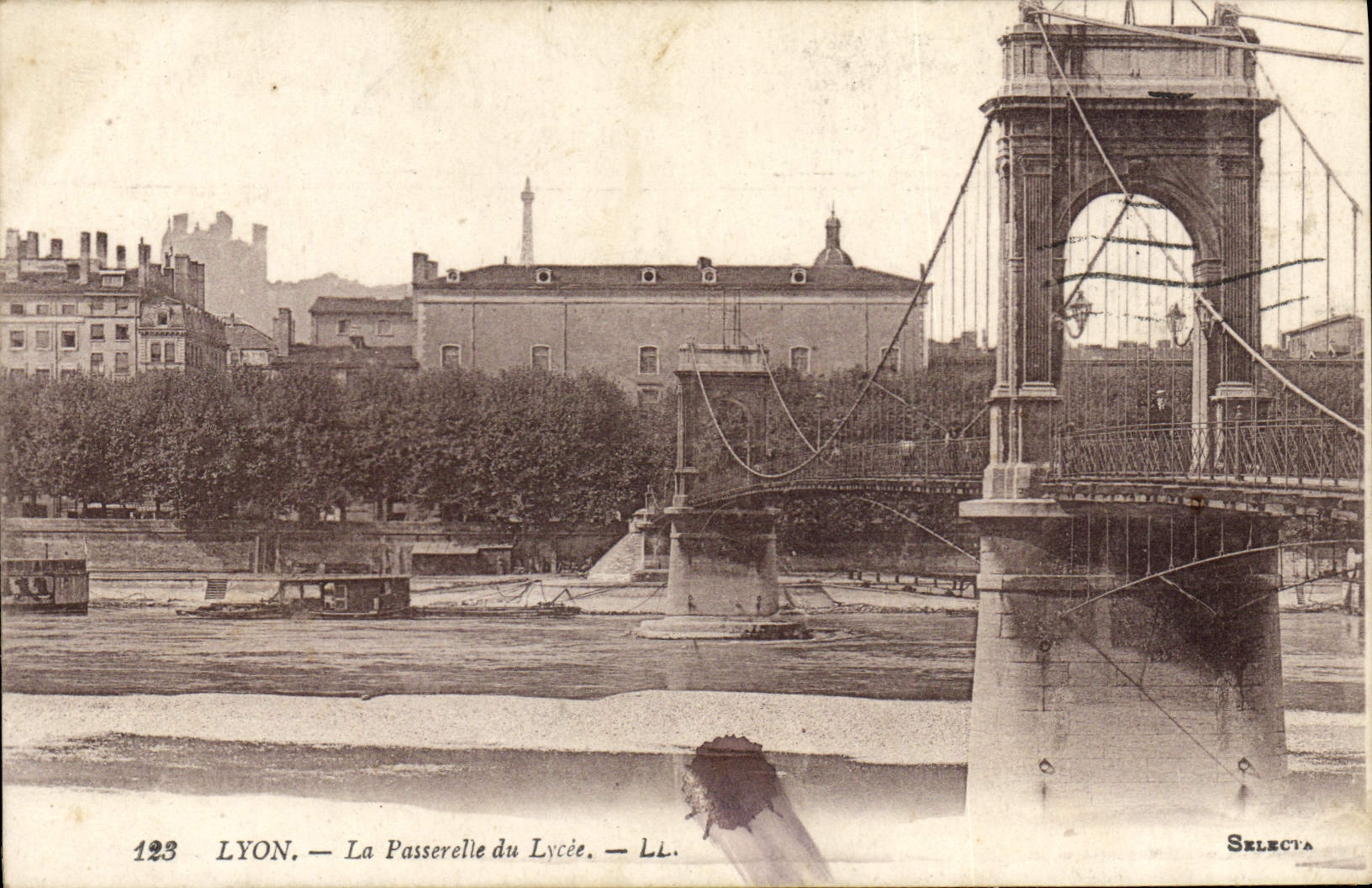 VINTAGE POSTCARD Lyon the Footbridge of the College