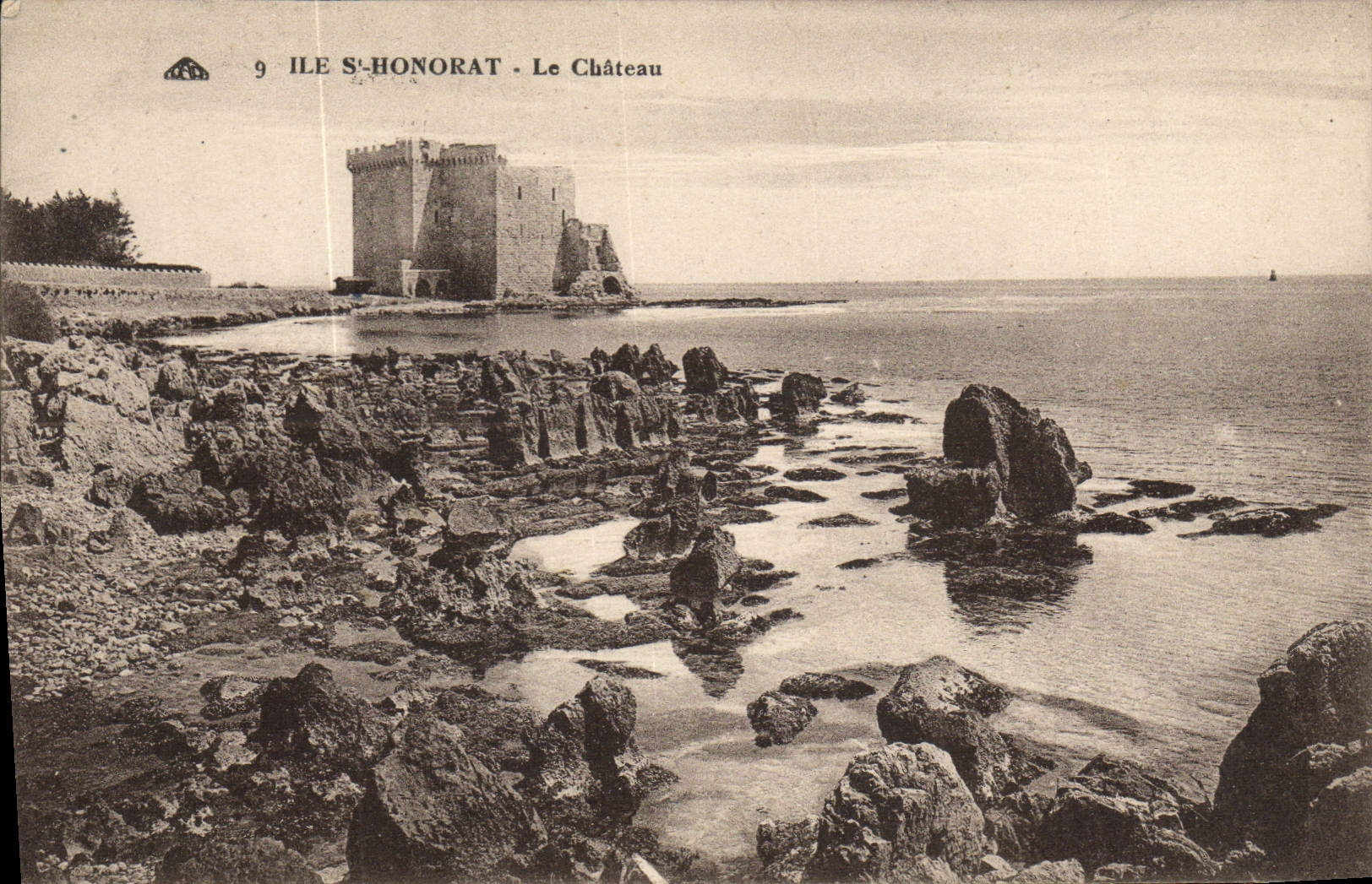 CPA Ile St Honorat Le Chateau
