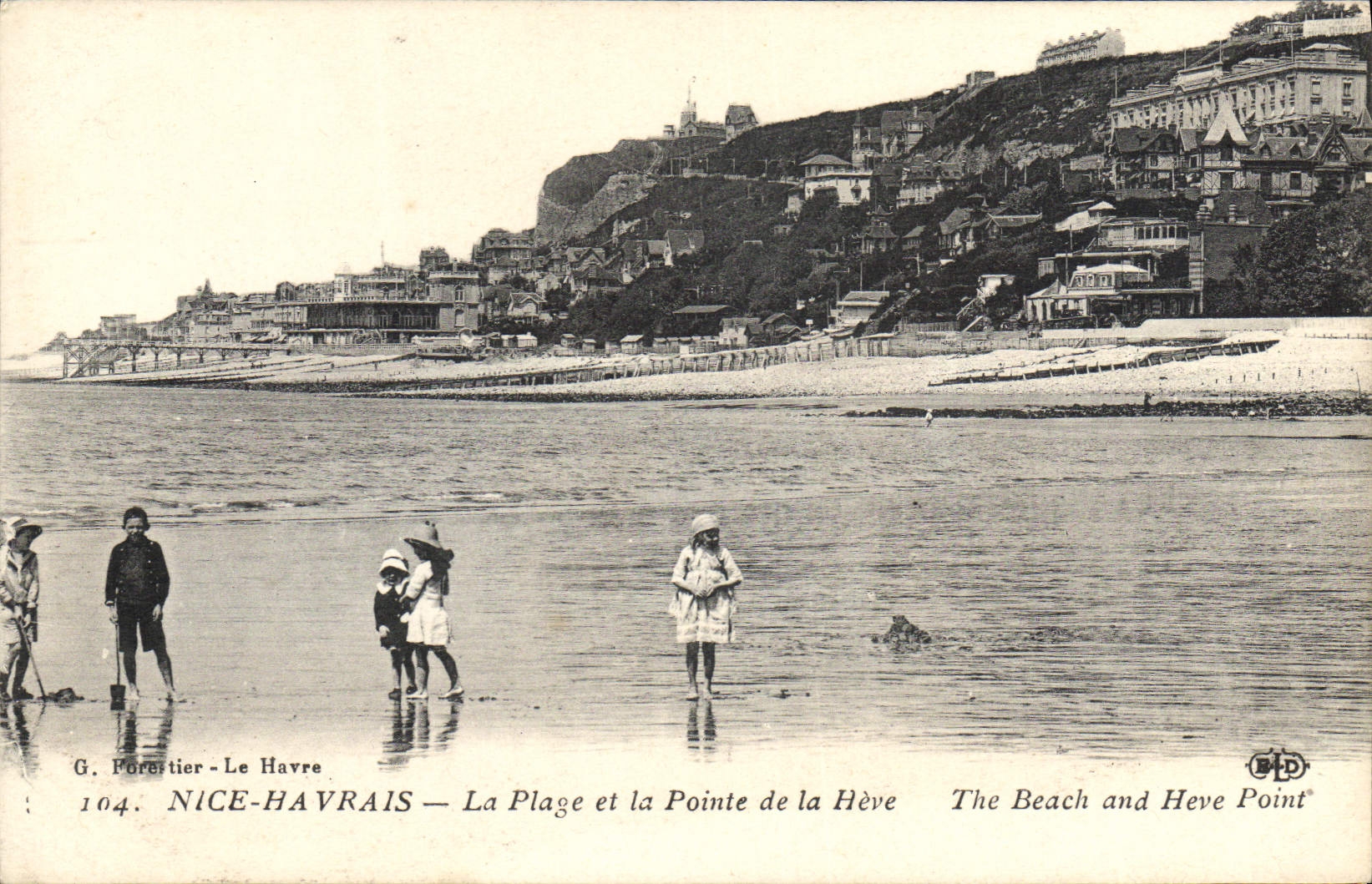 VINTAGE POSTCARD Nice Native of Le Havre the Beach and the Point of Heve