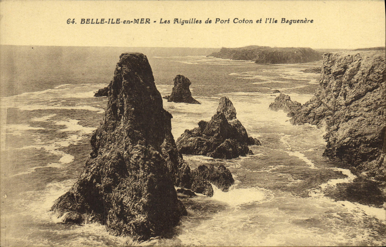 VINTAGE POSTCARD Beautiful Island at sea Needles of Port Cotton and the Island Baguenere