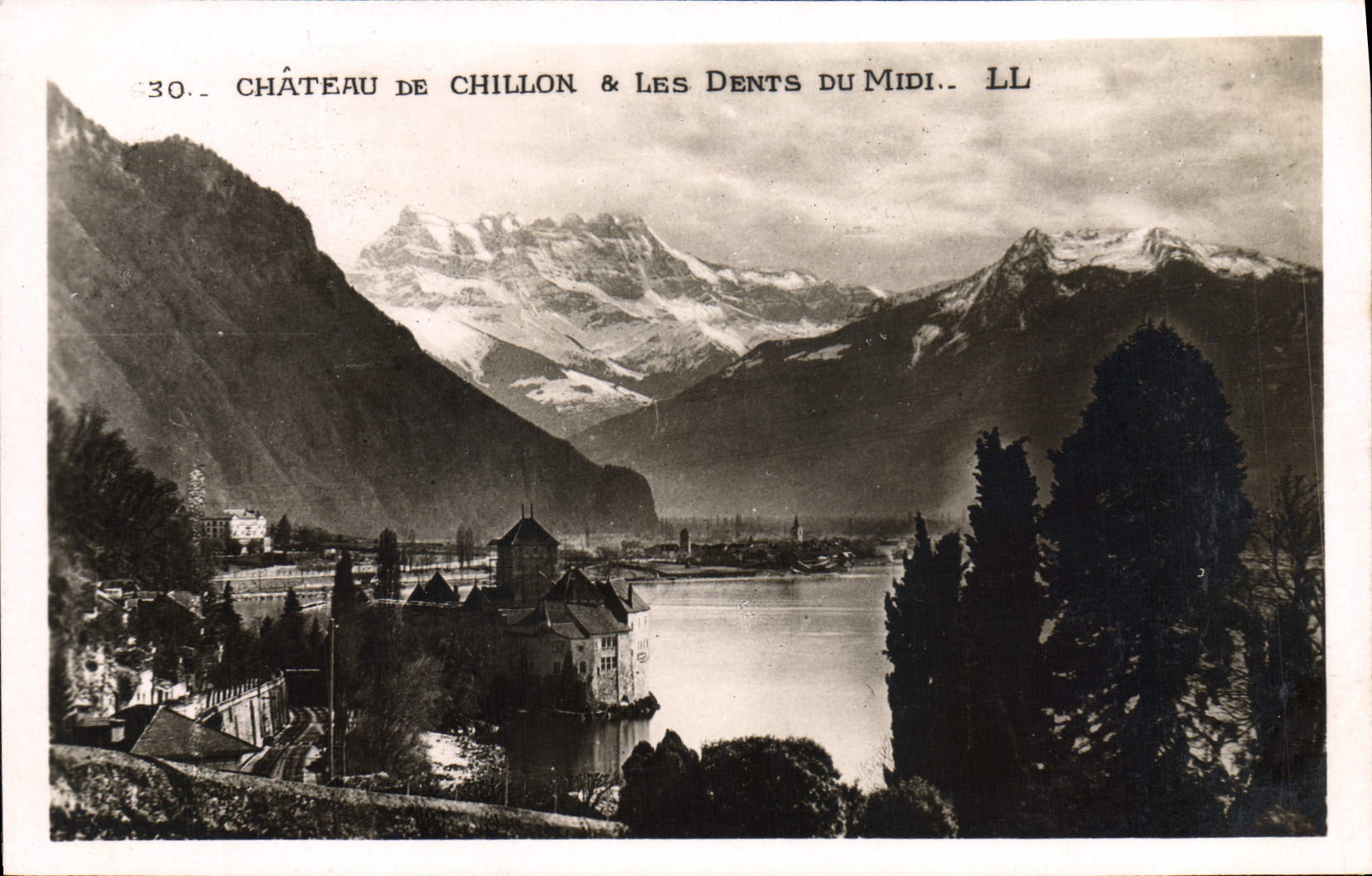 VINTAGE POSTCARD Castle De Chillon Teeth Of the South