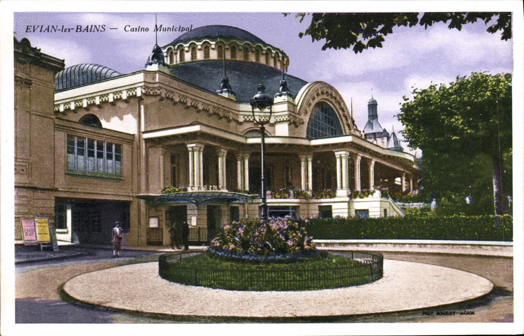 VINTAGE POSTCARD Evian les Bains Municlpal Casino