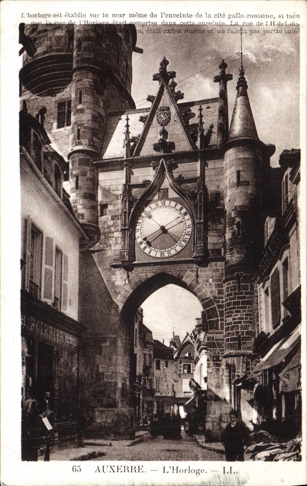 CPA Auxerre L'horloge