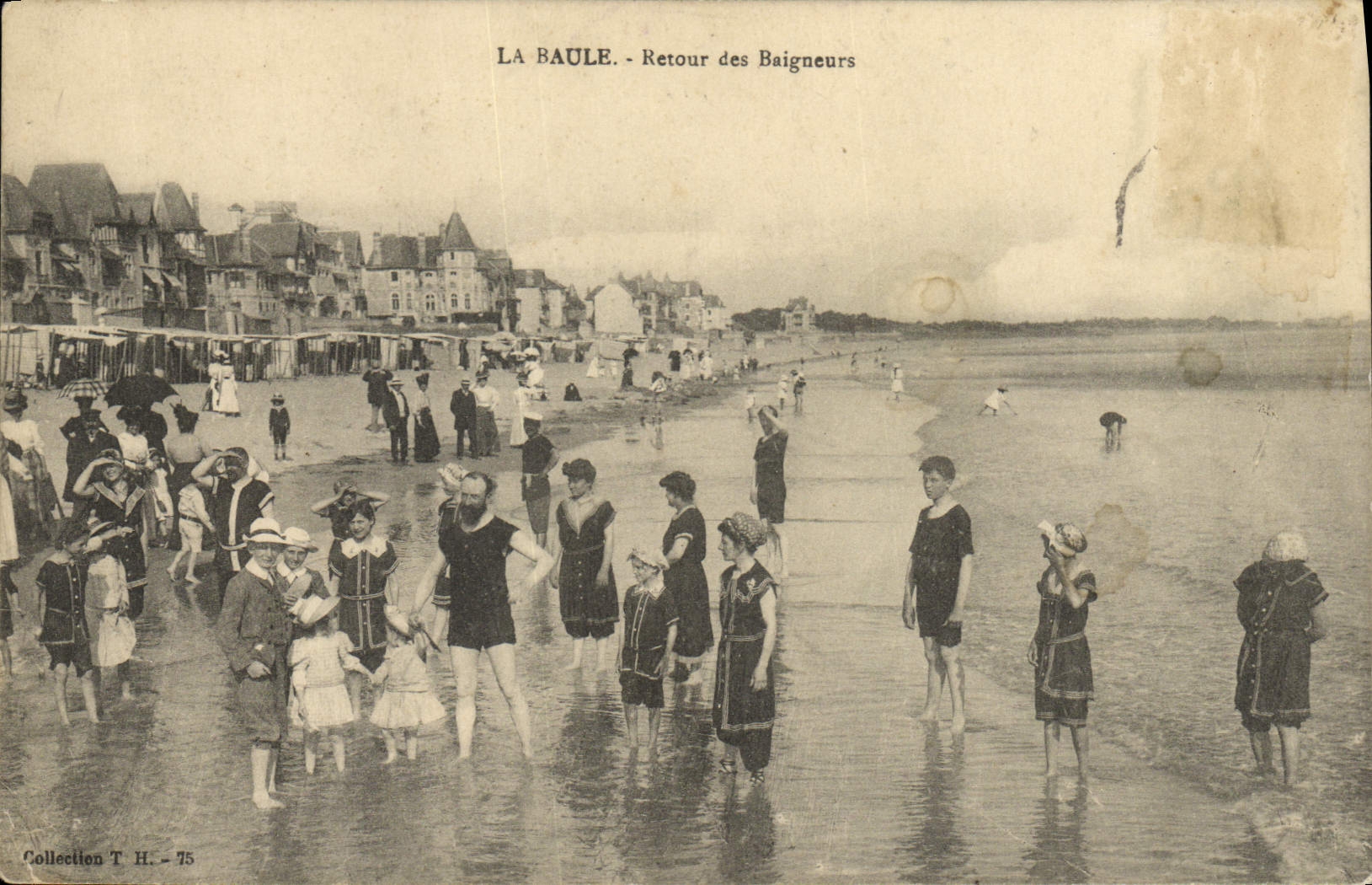 VINTAGE POSTCARD La Baule Return of the Bathers
