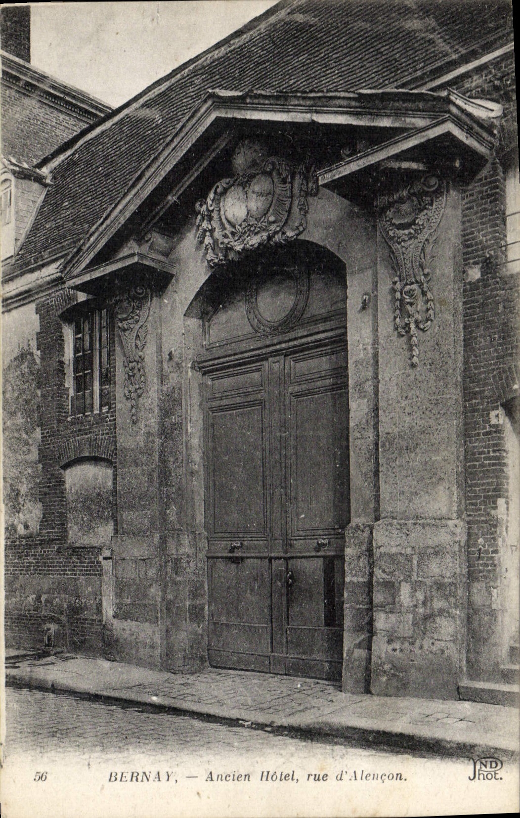 VINTAGE POSTCARD Bernay Old Hotel Street D' Alencon