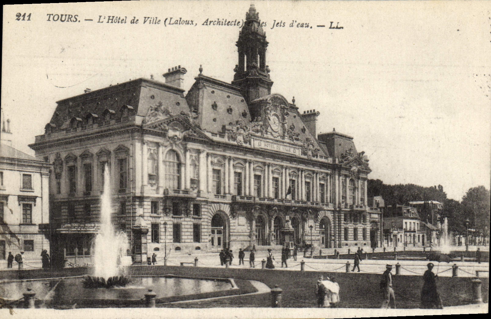 CPA Tours L'Hotel de Ville