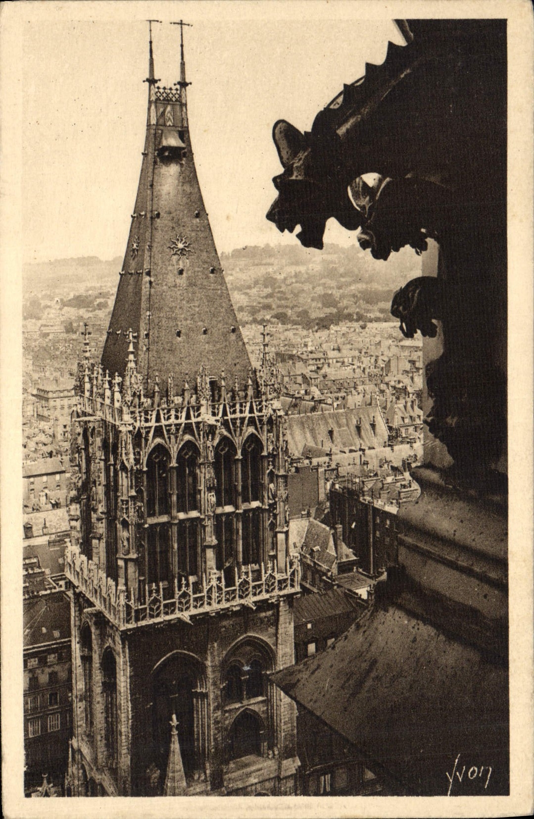 VINTAGE POSTCARD Rouen the Tower Holy Romain