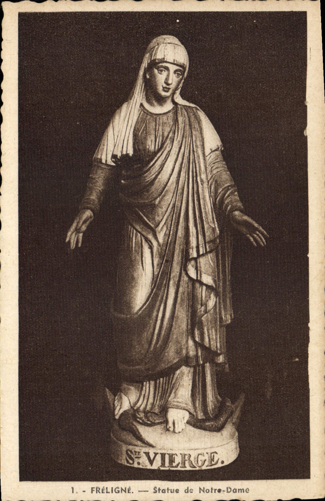 CPA Freligne Statue de Notre Dame