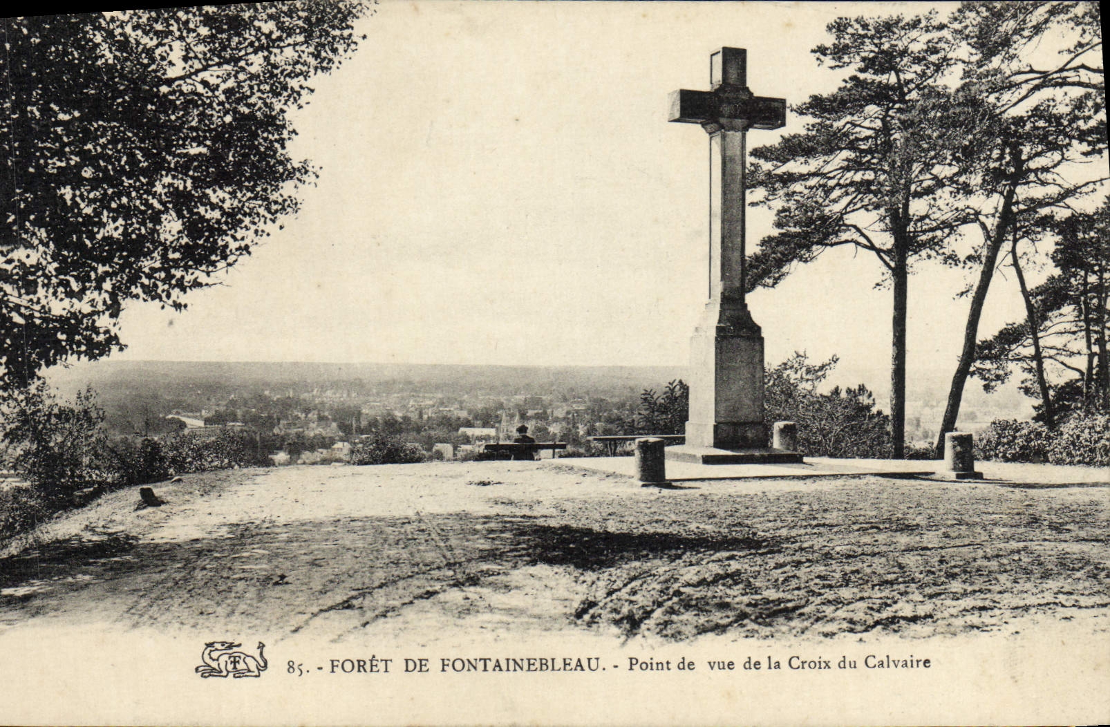 CPA Foret De Fontainebleau Point de Vue de la Croix du Calvaire 