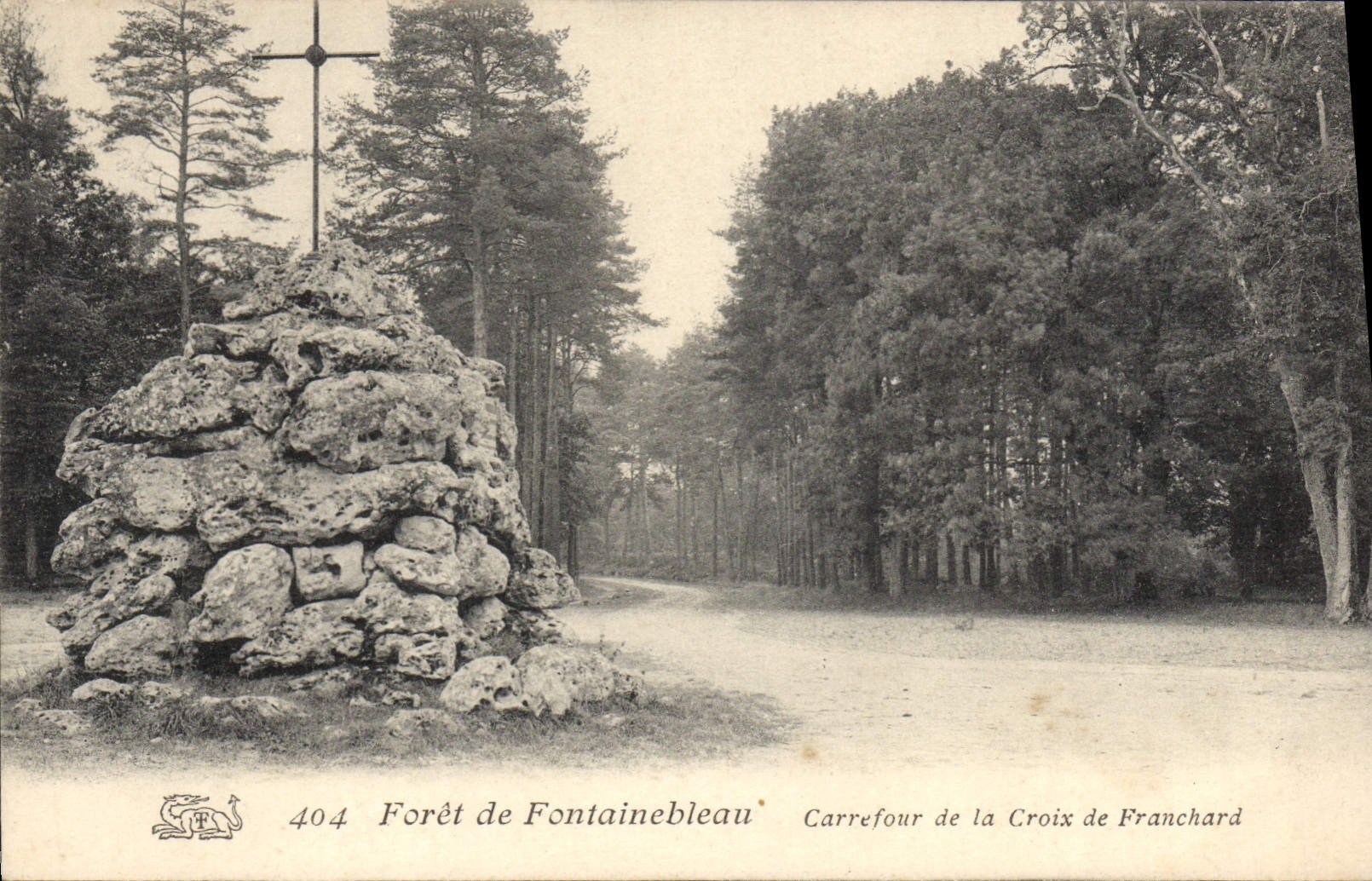CPA Foret De Fontainebleau Carrefour de la Croix de Franchard