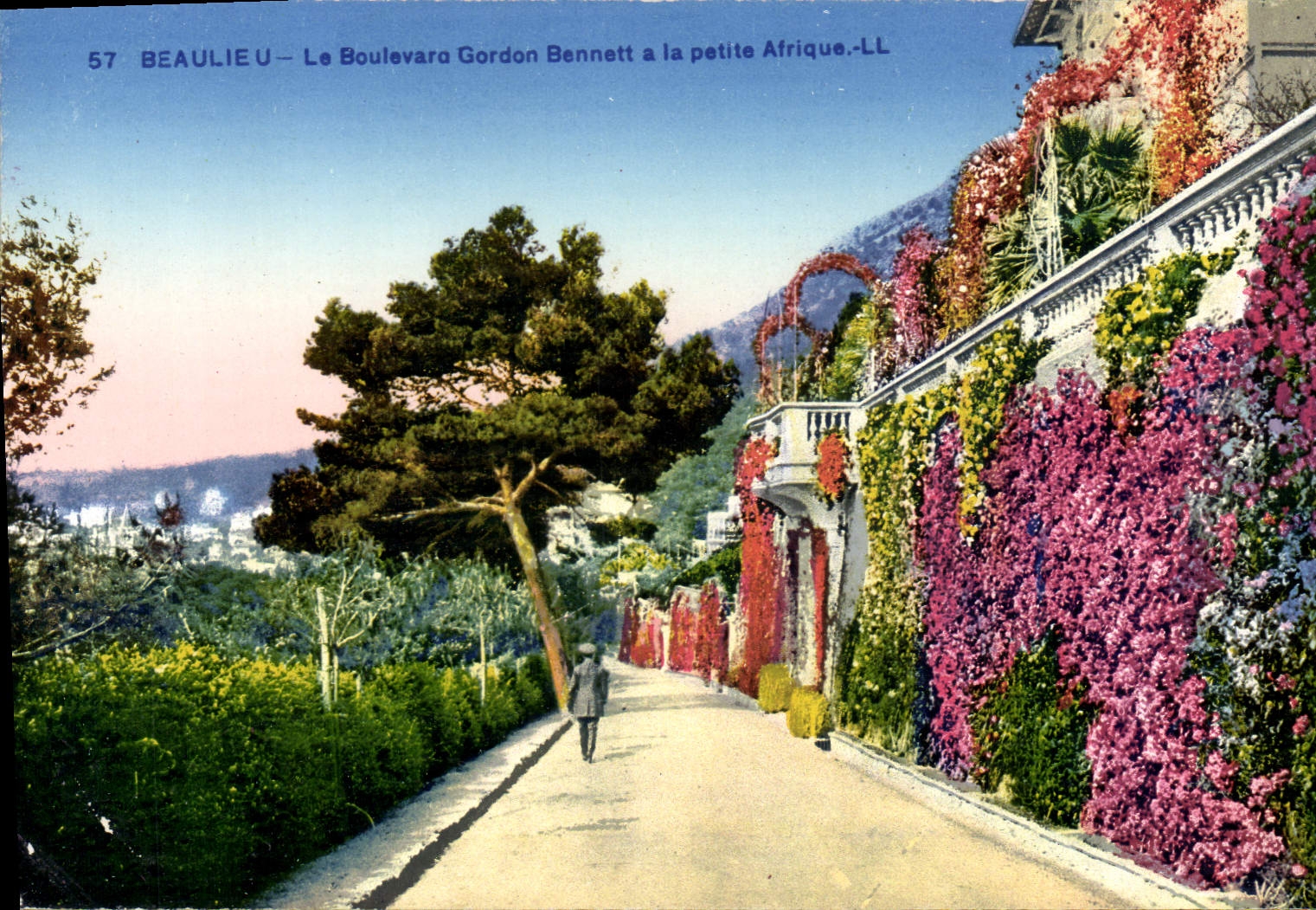 CPA Beaulieu Le Boulevara Gordon A La Petite Afrique