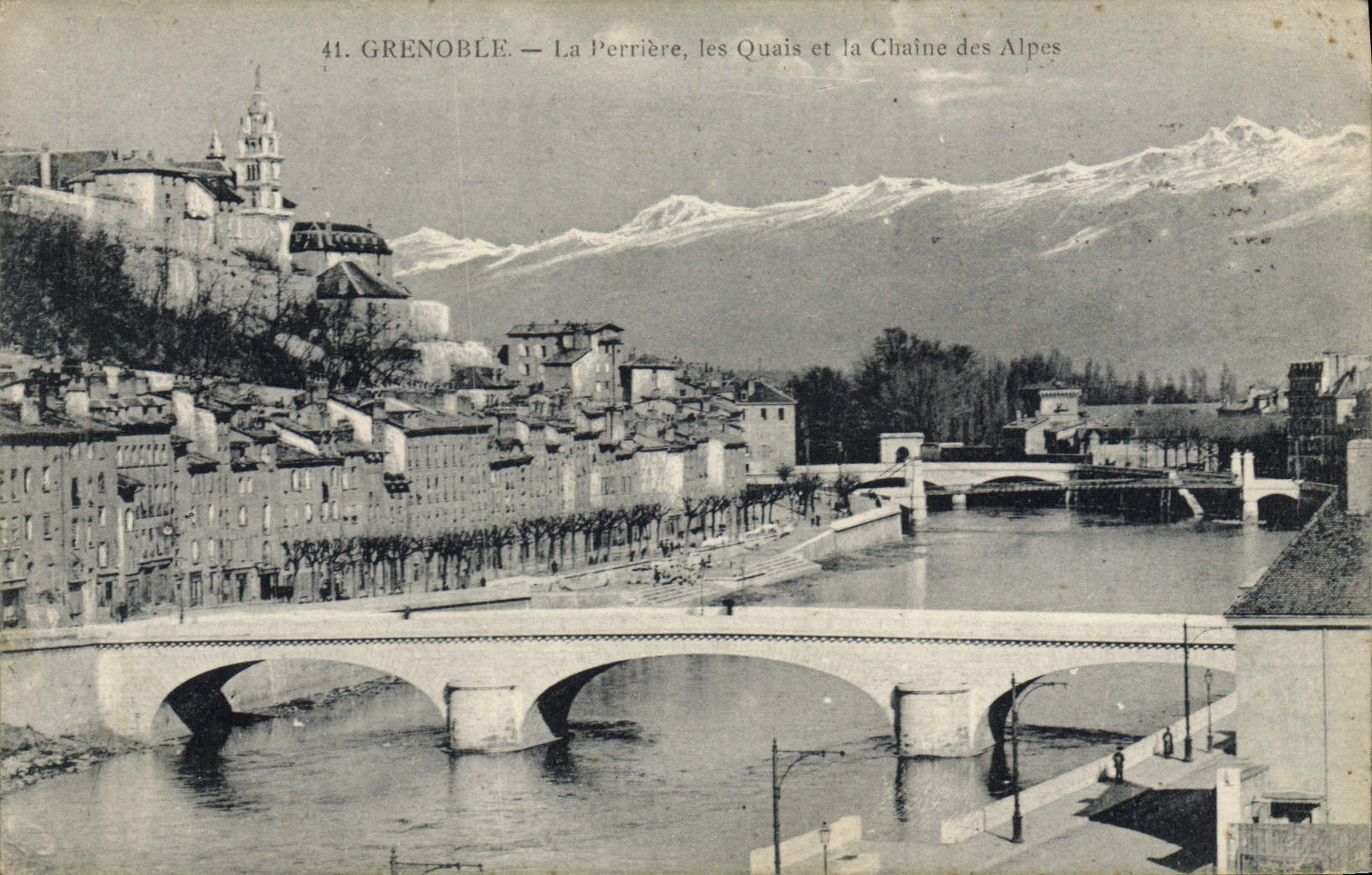 POSTAL Grenoble de la VENDIMIA los muelles de piedra de la mina y la gama alpestre