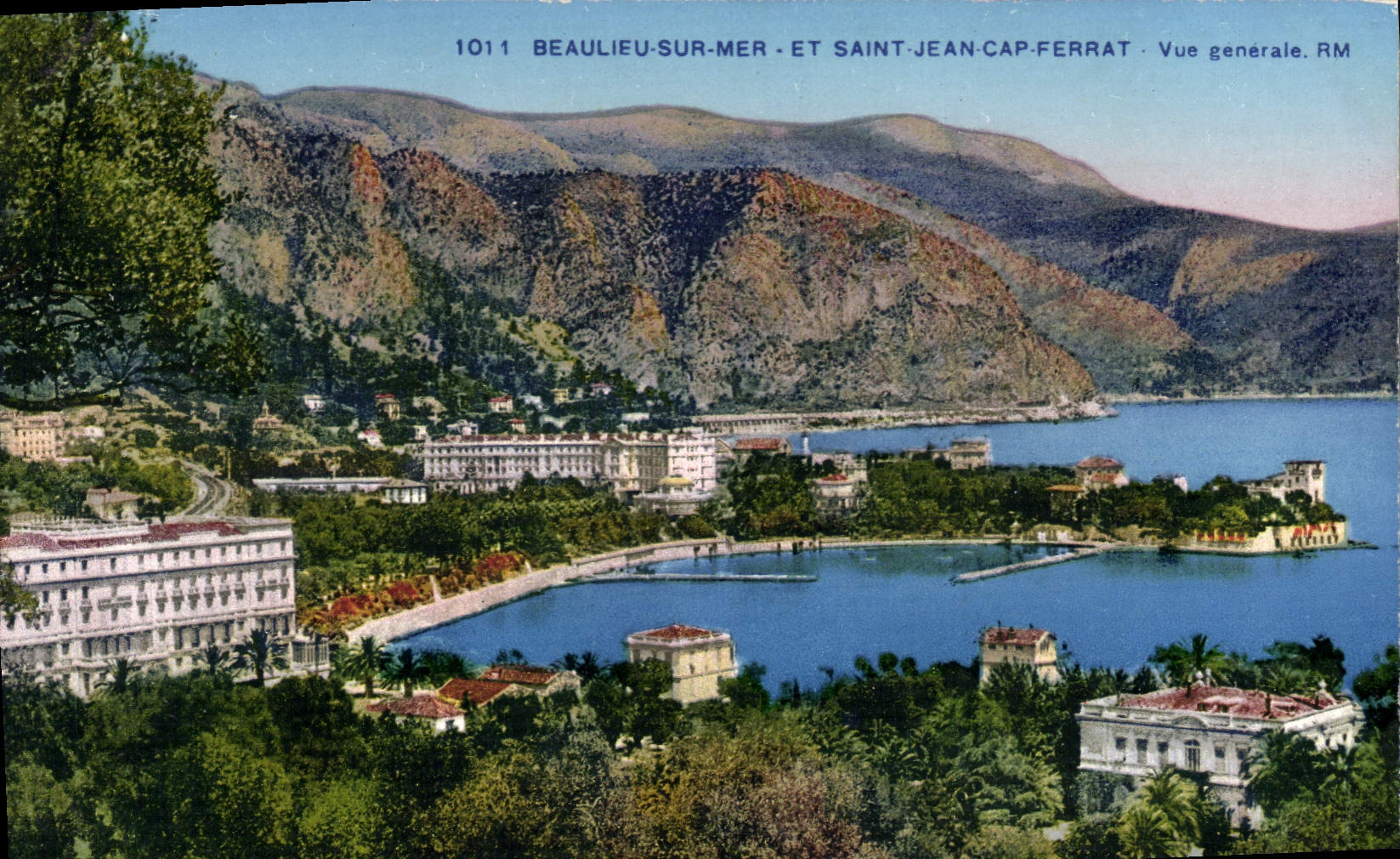 CPA Beaulieu Sur Mer Et Saint Jean Cap Ferrat Vue Generale