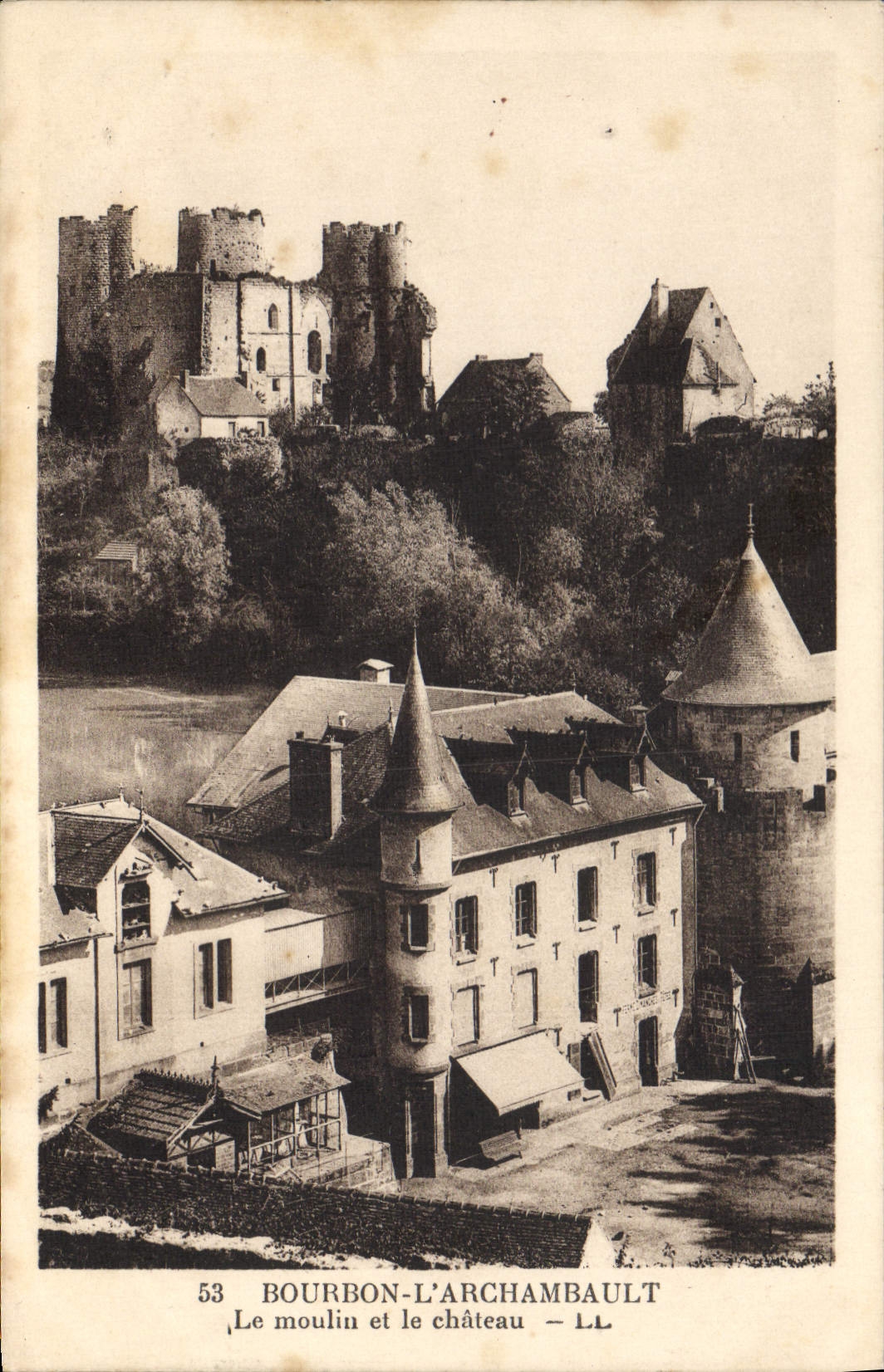 CPA Bourbon L'Archambault Le Moulin Et Le Chateau