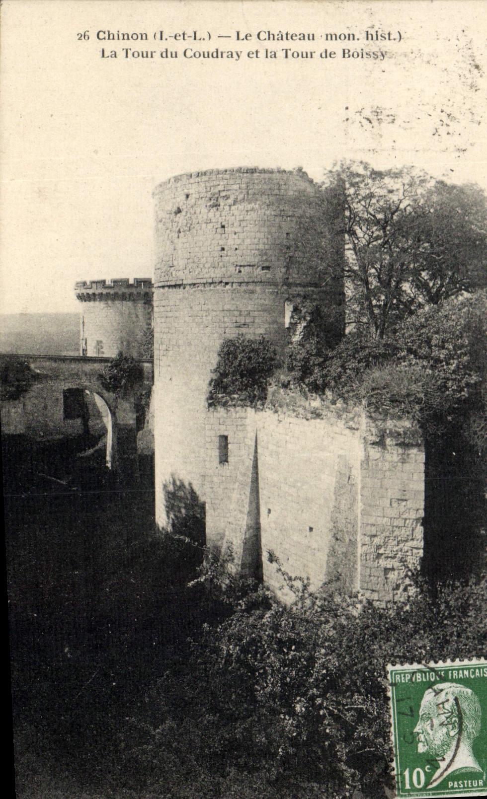 VINTAGE POSTCARD Chinon the Castle the Tower Of Coudray And the Tower De Boissy