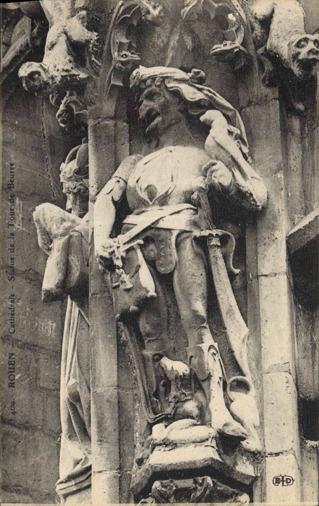 CPA Rouen Cathedrale Statue De La Tour De Beurre
