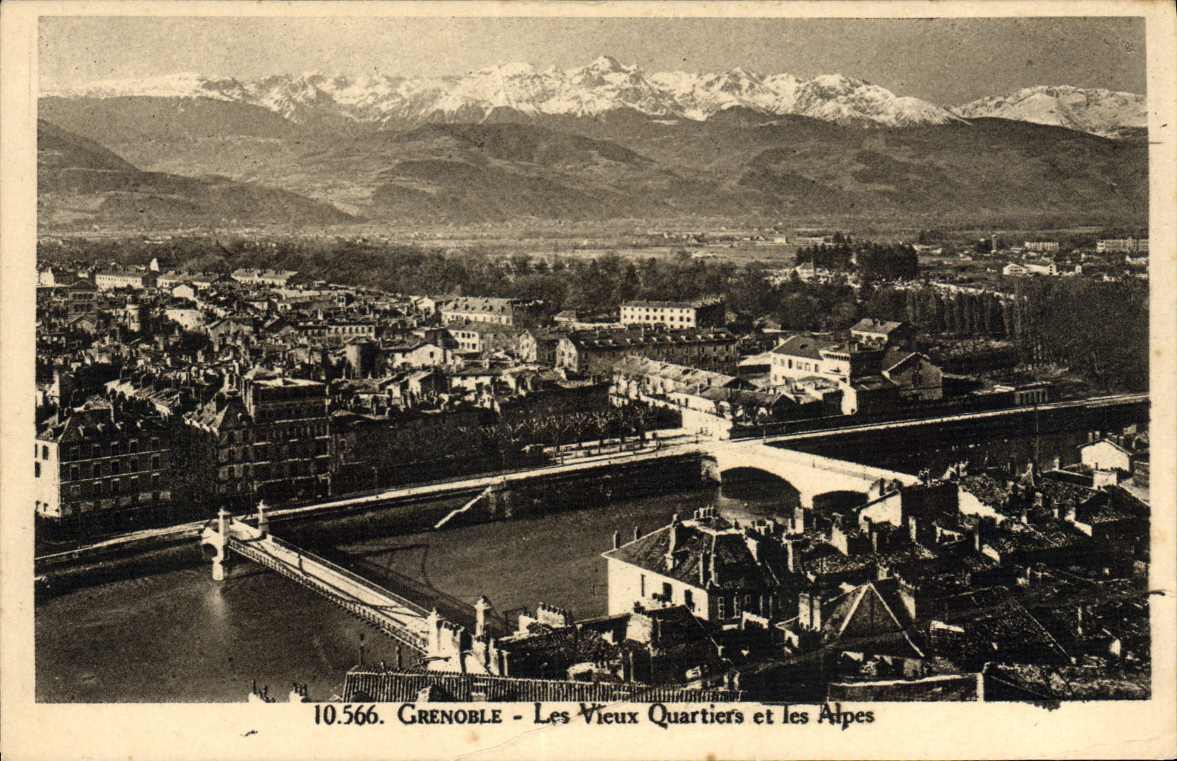 Funcionamientos de Grenoble de la POSTAL de la VENDIMIA viejos y las montan@as