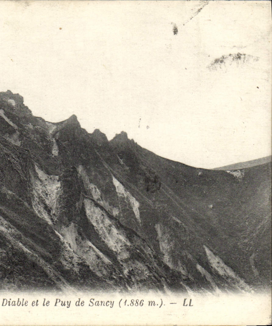 CPA Le Mont Dore Diable Et Le Puy De Sancy
