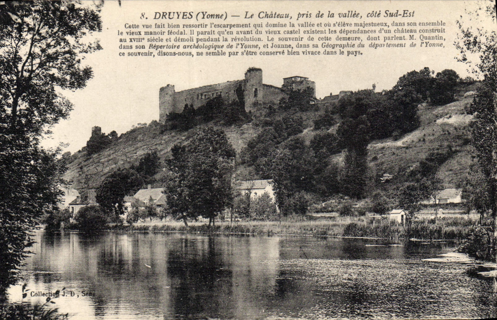 CPA Druyes Le Chateau Pris De La Vallee Cote Sud Est