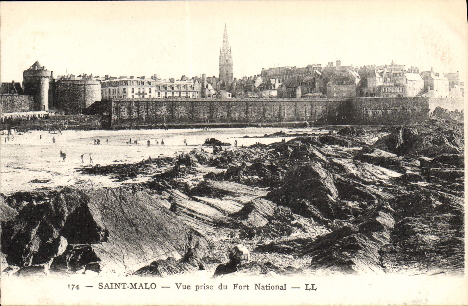 CPA Saint Malo Vue Prise Du Fort National