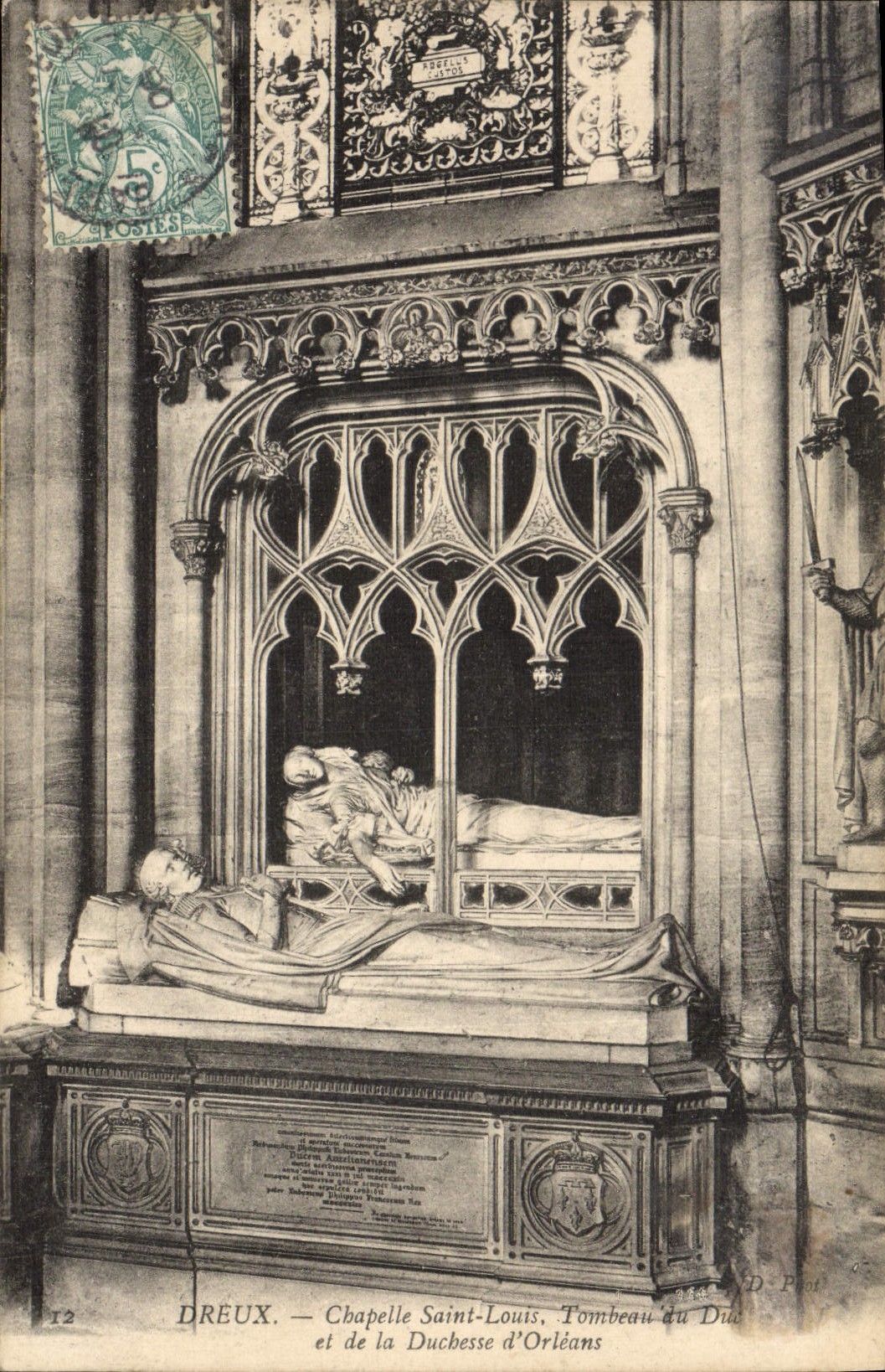 CPA Dreux Chapelle Saint Louis Tombeau du Duc et de la duchesse d'Orleans